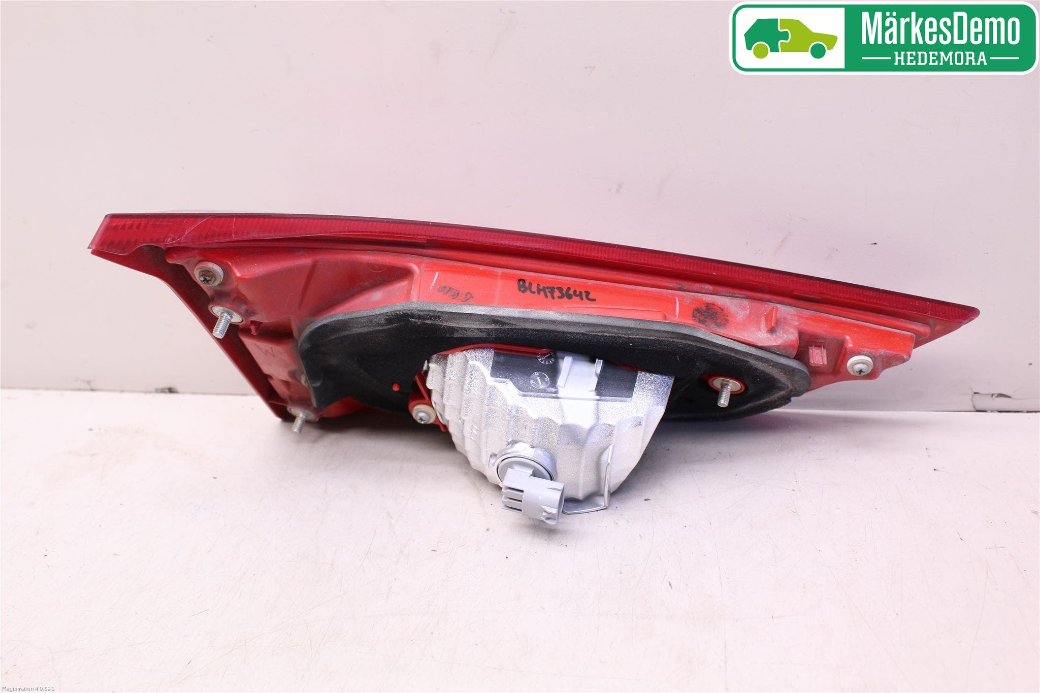 Toyota AURIS 13-19 Bakljus Lucka Hö