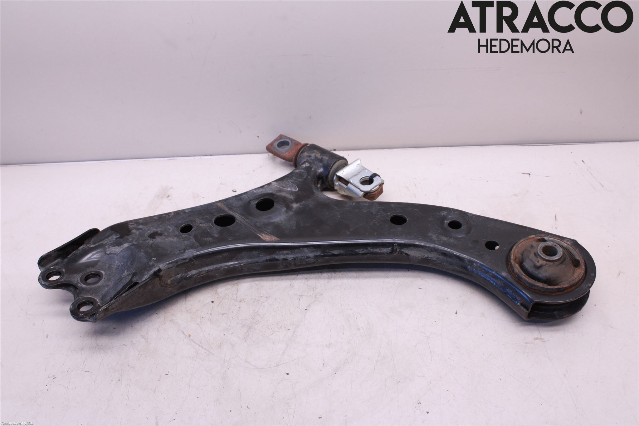 Toyota RAV4 19- Bärarm Fram Undre Vä