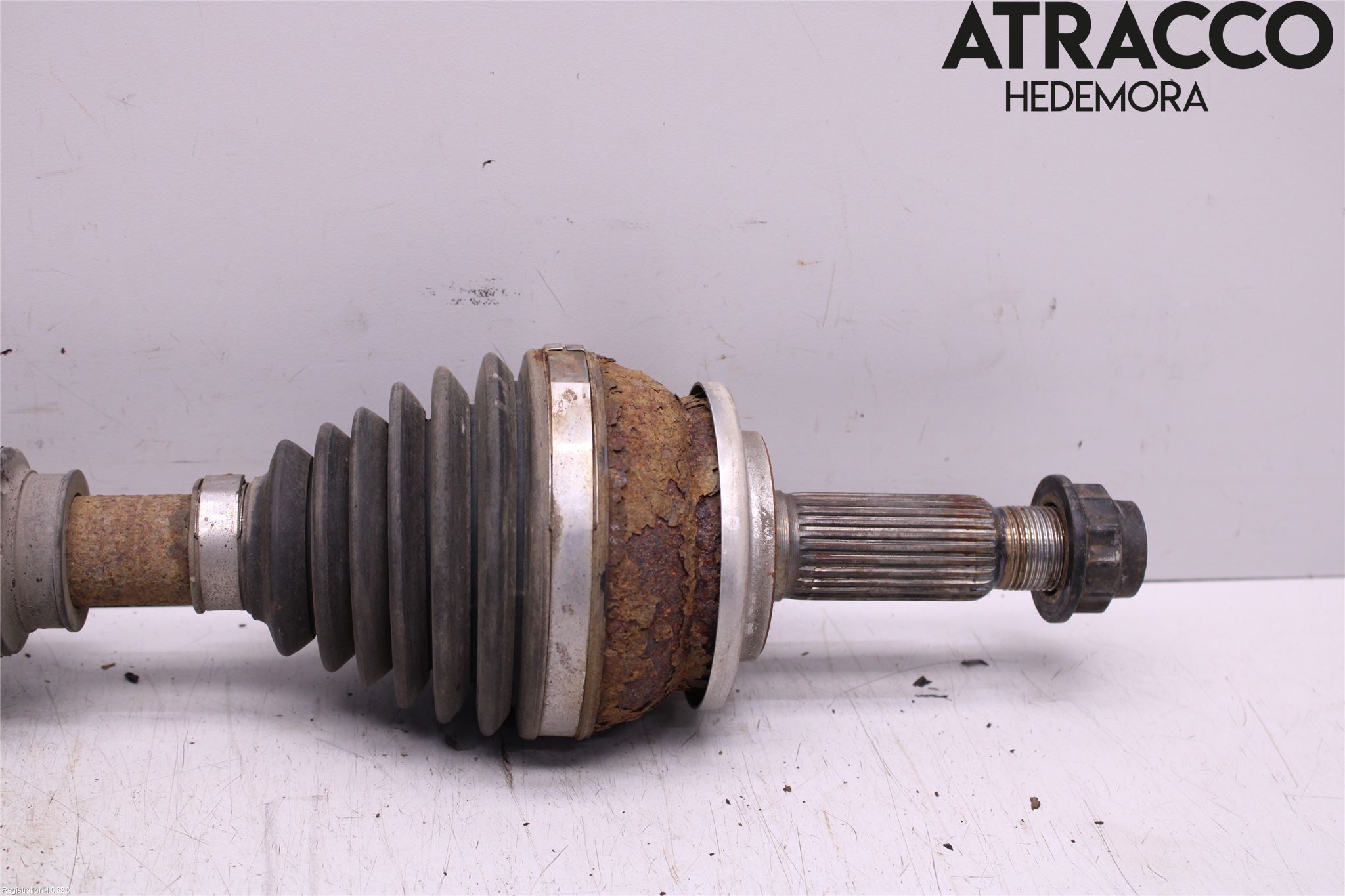 Toyota PRIUS ZVW30 09-20 Drivaxel Fram Vänster