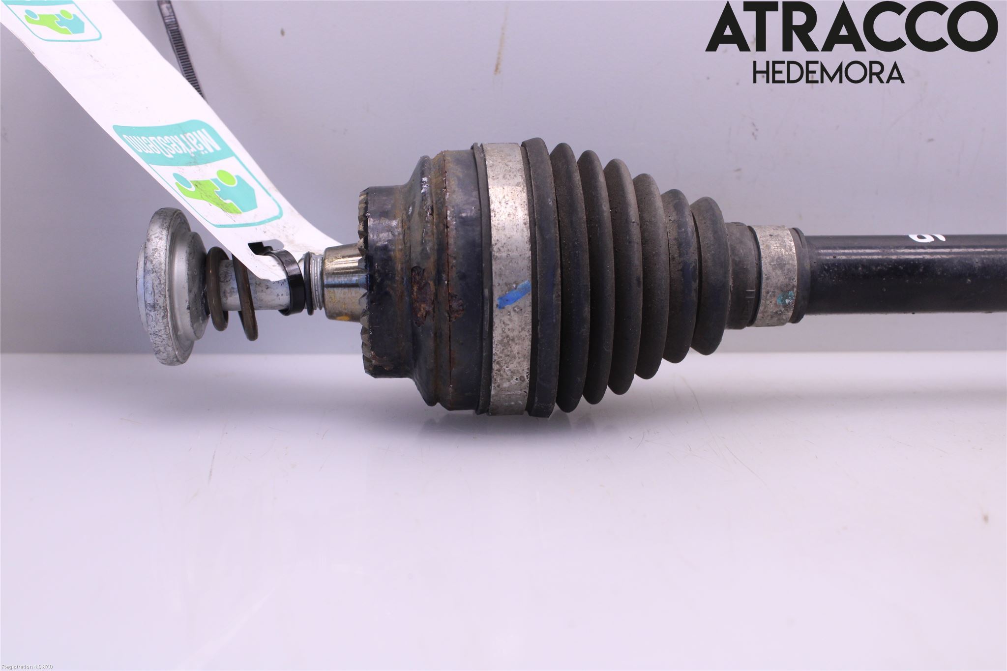 BMW 2 F45 Active Tourer 14-21 Drivaxel Bak Höger