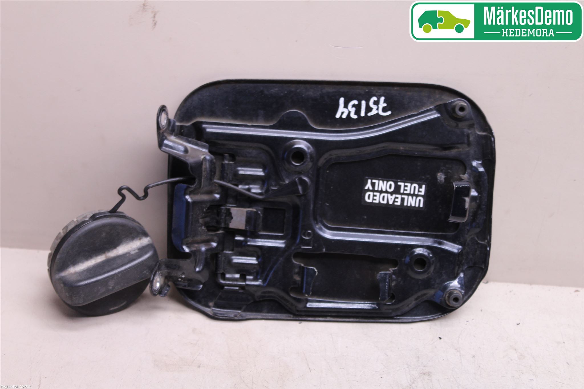 Toyota AVENSIS 09-15 Tanklucka