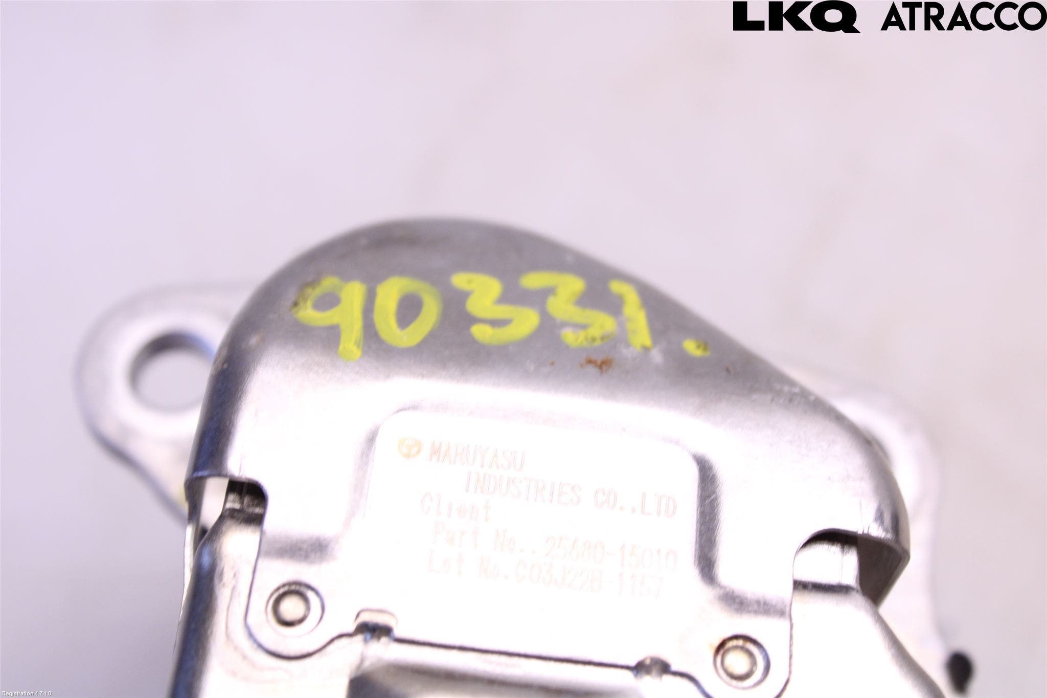 Toyota YARIS CROSS XP21 21- Avgaskylare