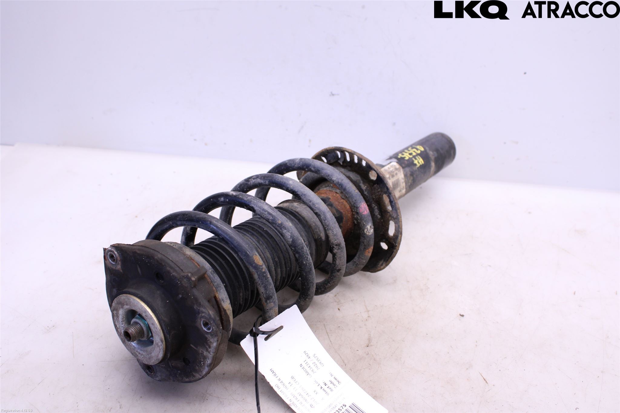 Volkswagen VW PASSAT 11-14 Fjäderben Fram Höger