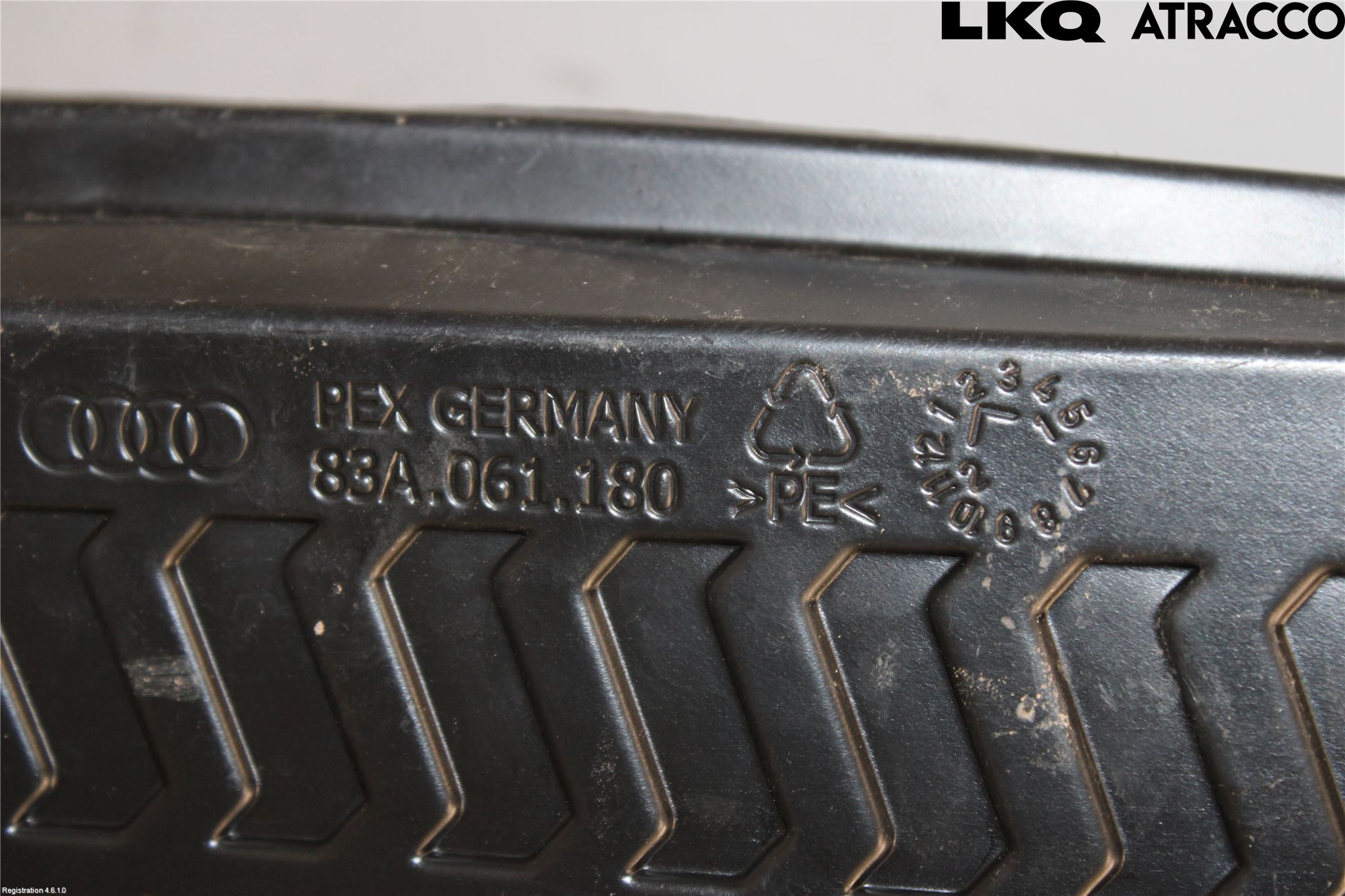 Audi Q3 F3 19- Lastmatta-Skydd