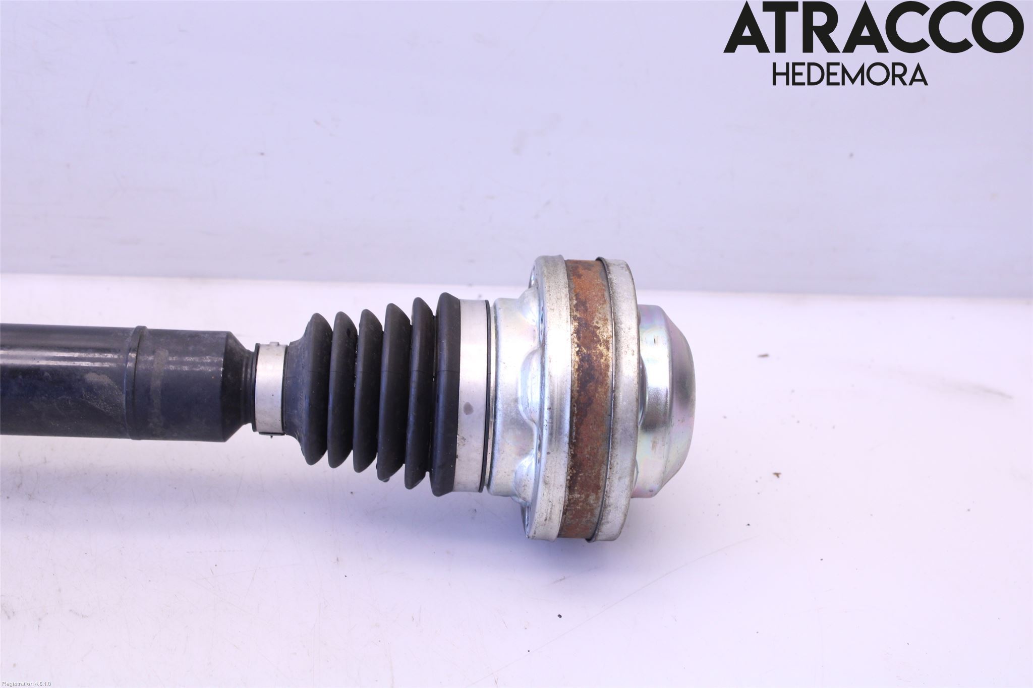 Volkswagen VW TIGUAN 16-24 Drivaxel Fram Höger