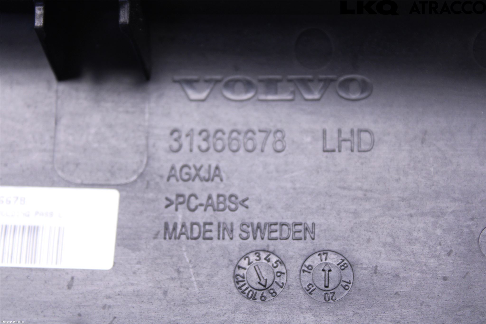 Volvo V90 17->> Instrumentbräda Inlägg-Dekorlist