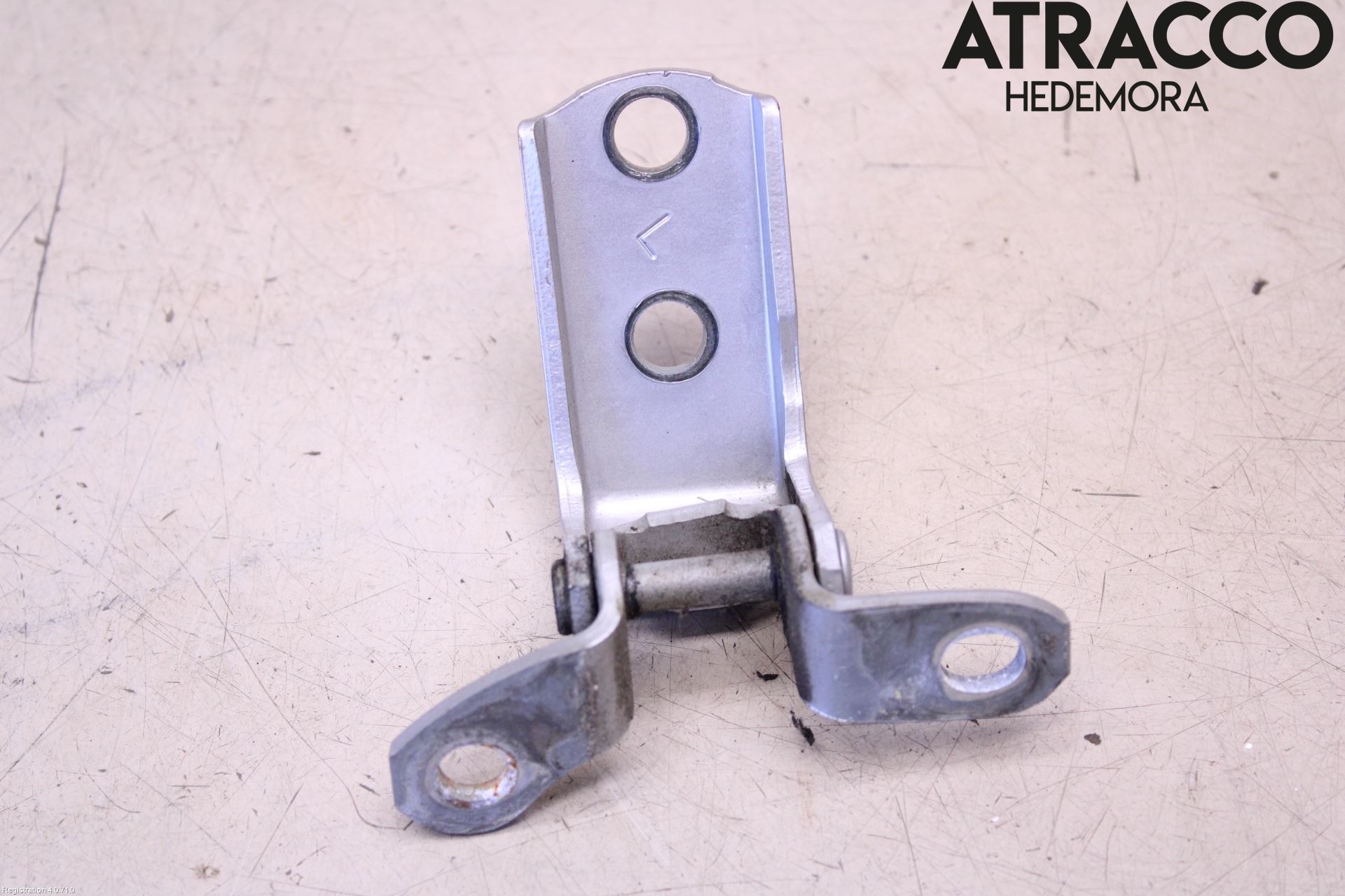 Lexus IS 220d/250/350 06-13 Dörrgångjärn