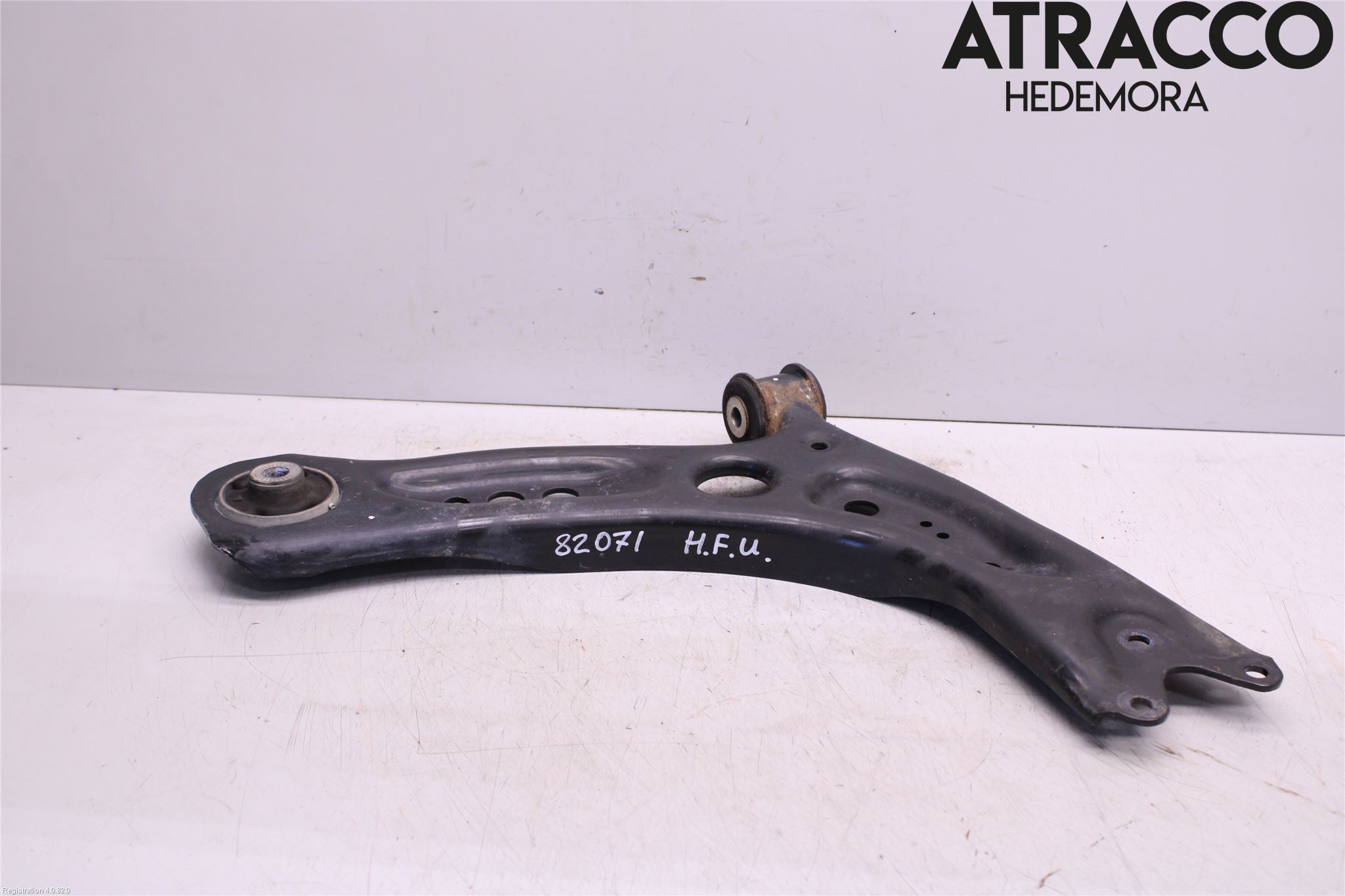 Skoda OCTAVIA (5E) 13-20 Bärarm Fram Undre Hö