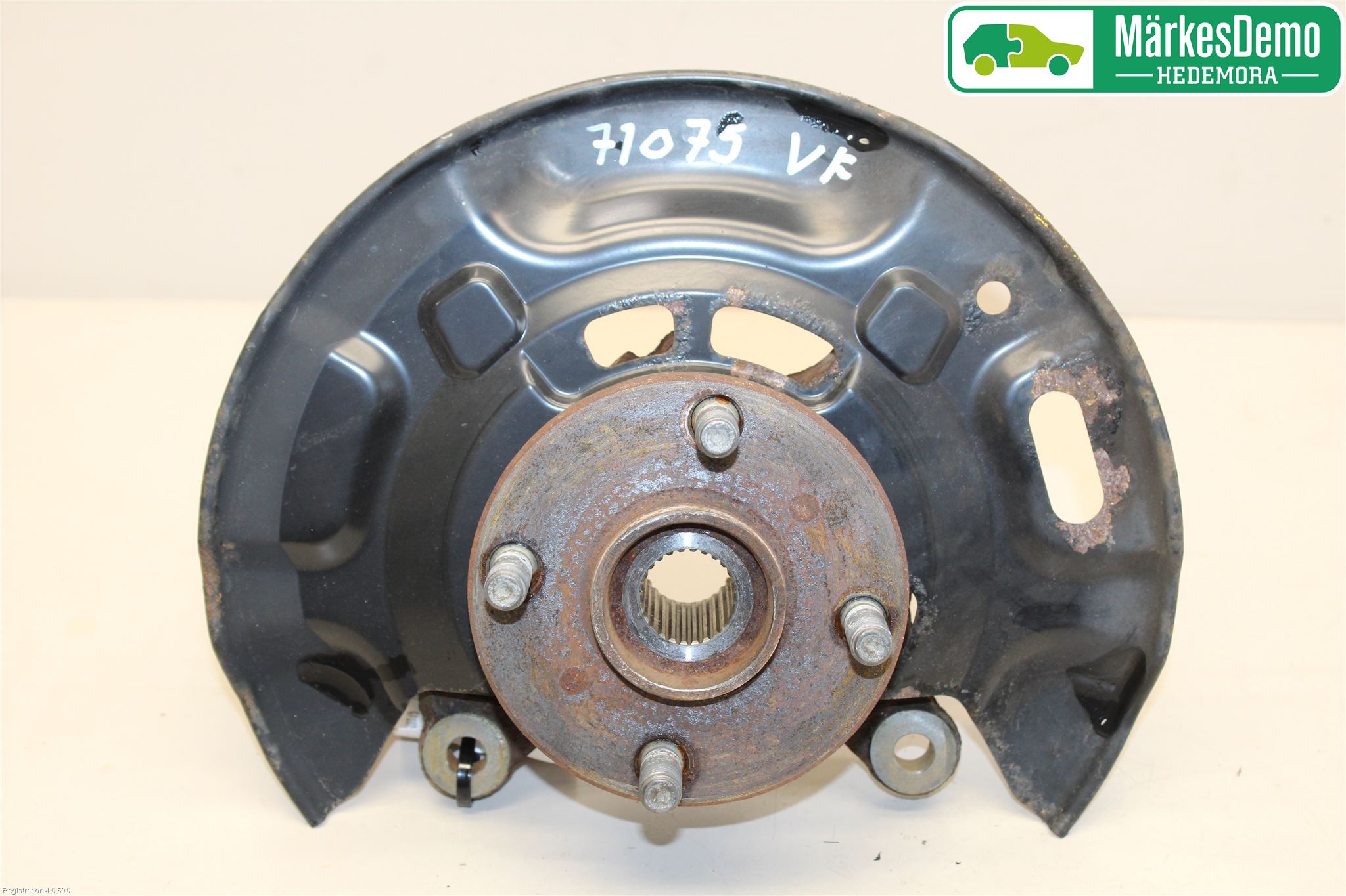 Toyota iQ Styrspindel Lagerhus Vä