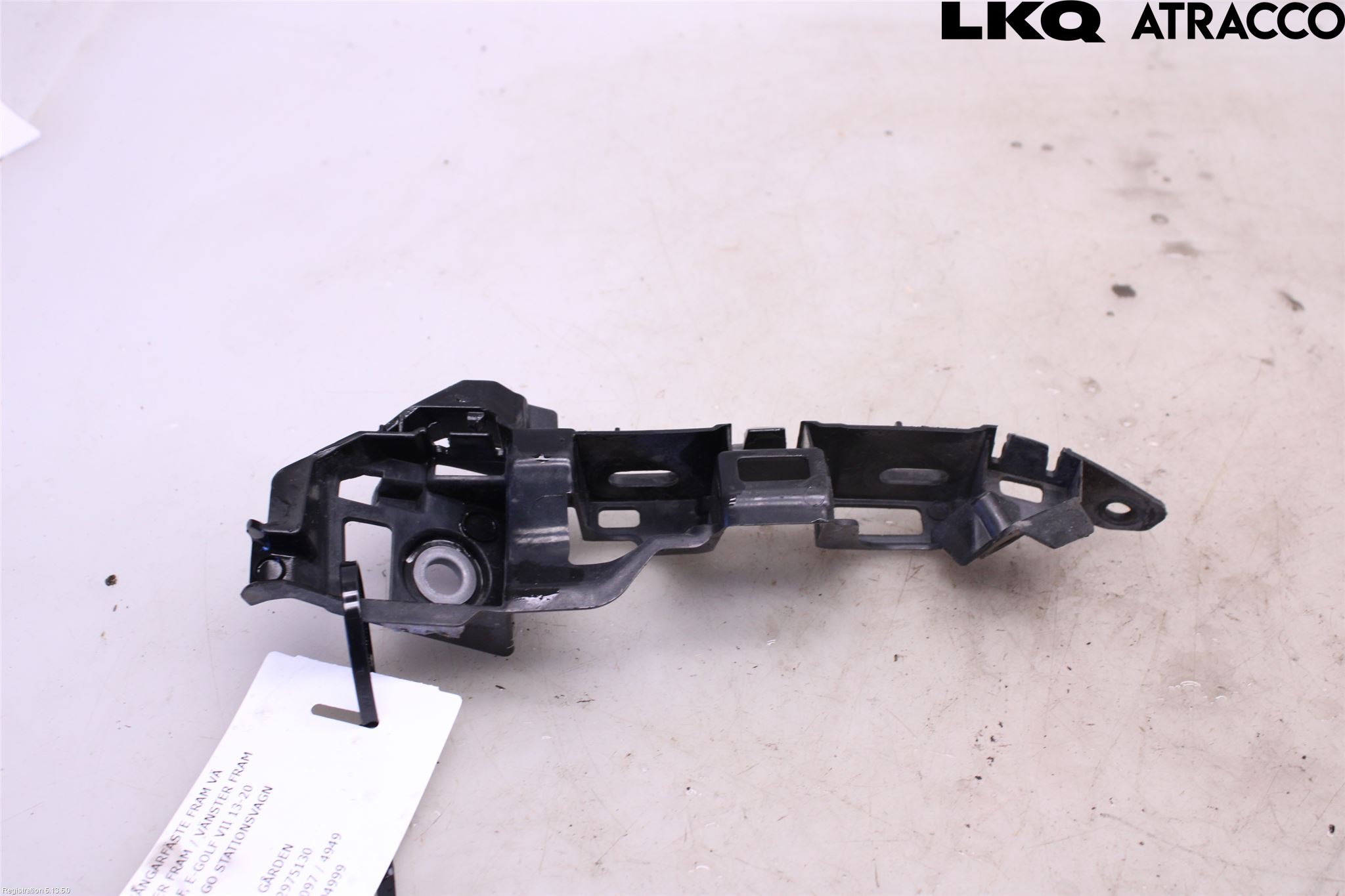 Volkswagen VW GOLF / E-GOLF VII 13-20 Stötfångarfäste Fram Vä