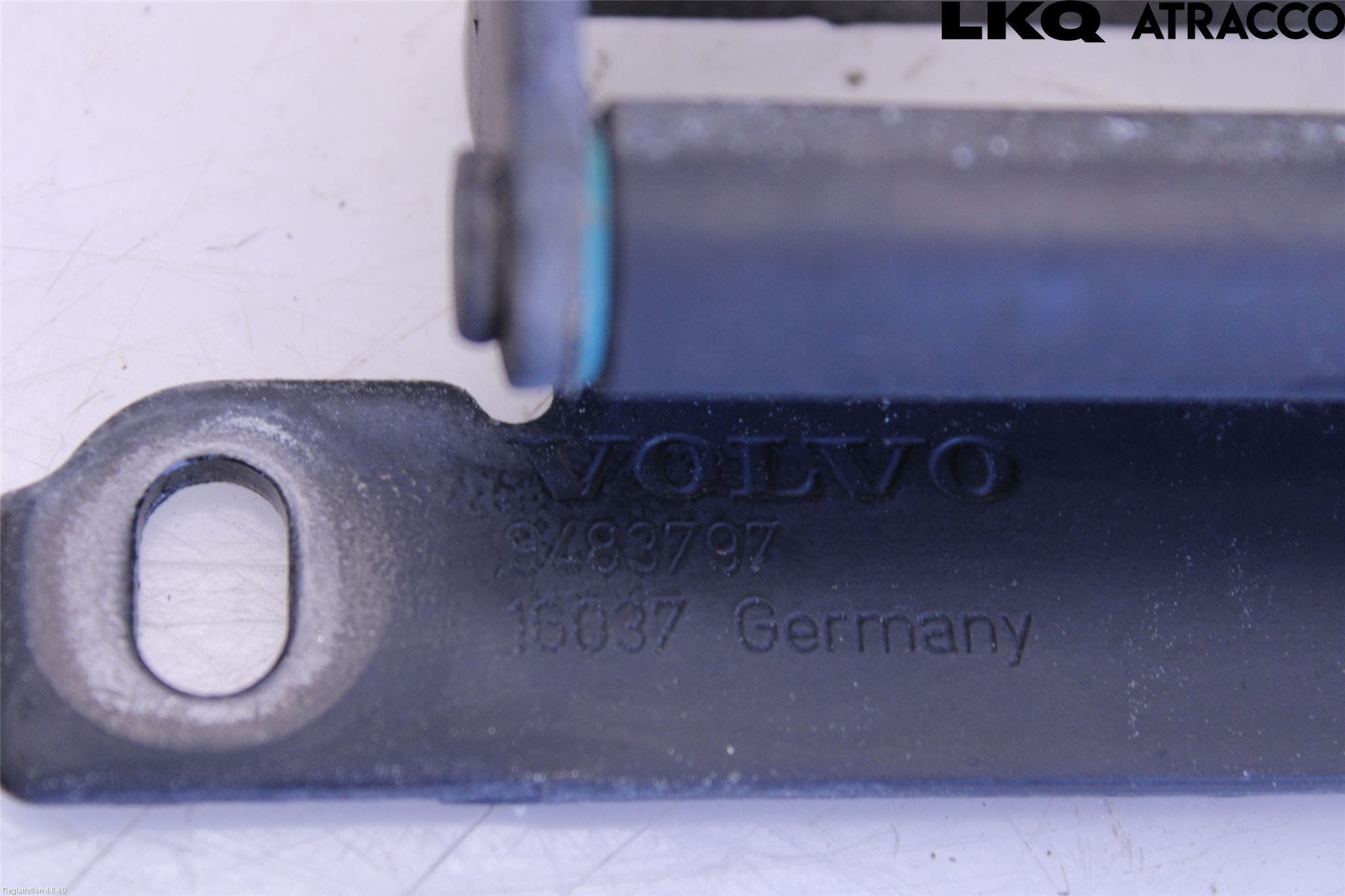 Volvo XC90 07-14 Bakluckegångjärn Hö