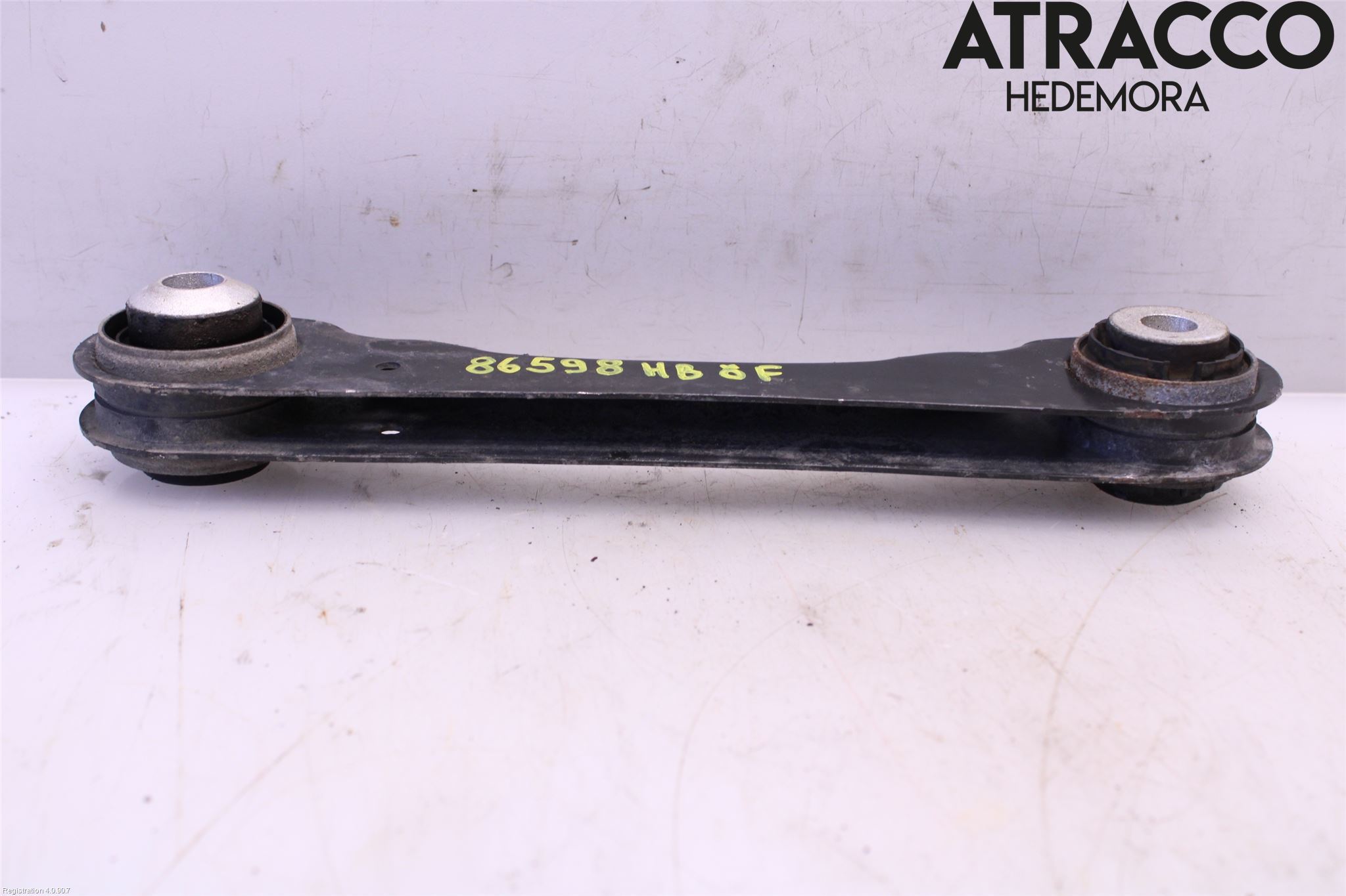 BMW 5 G30/G31/F90 17-23 Bärarm Bak Övre Höger