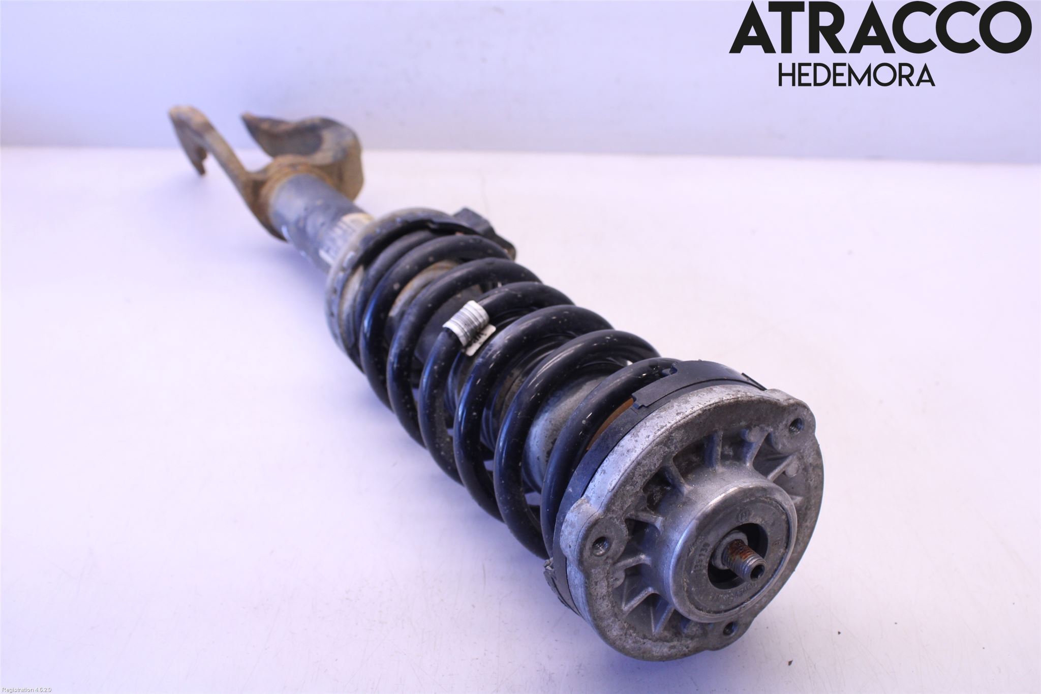 BMW 5 F10/F11/F18 09-17 Fjäderben Fram Höger
