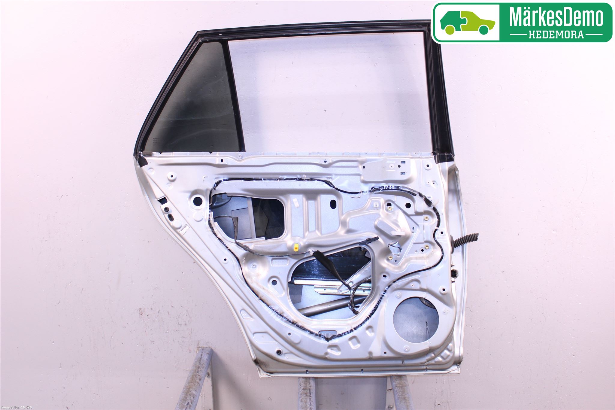 Toyota AVENSIS 03-06 Dörr Bak Vänster