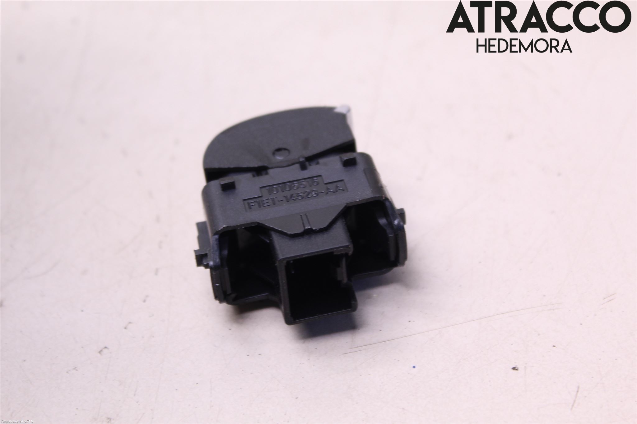 Ford KUGA 13-16 Strömställare Elhiss