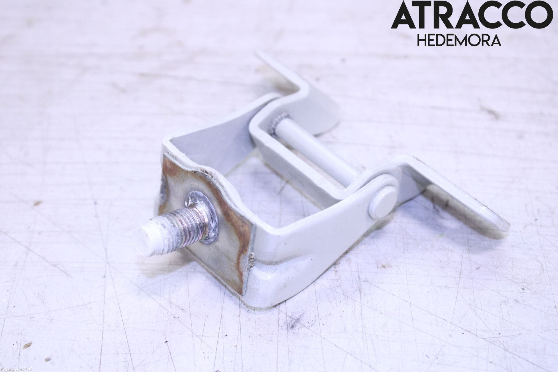 Kia RIO 12-16 Bakluckegångjärn Vä