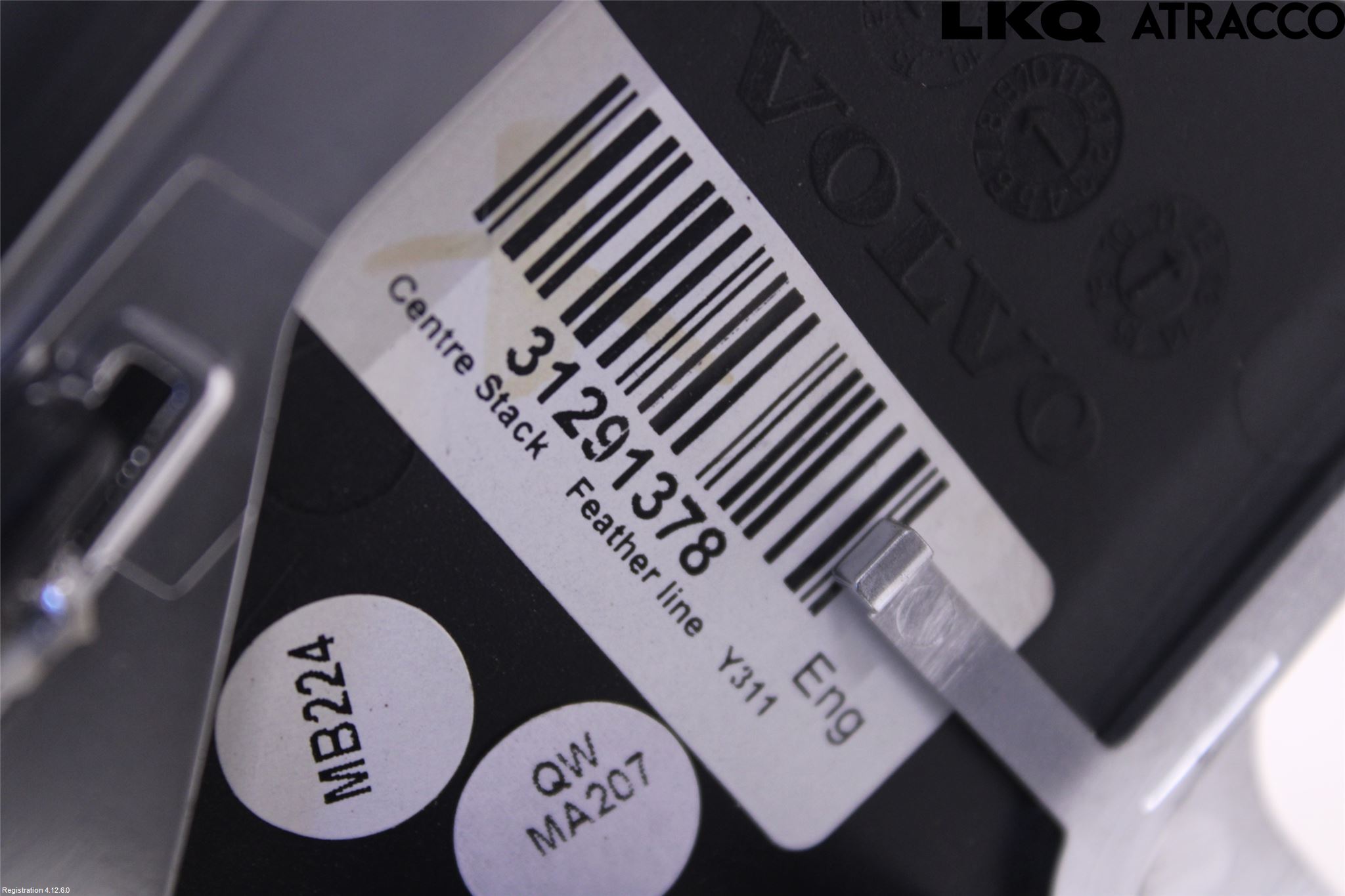 Volvo V70 08-13 Instrumentkonsoll Mitt