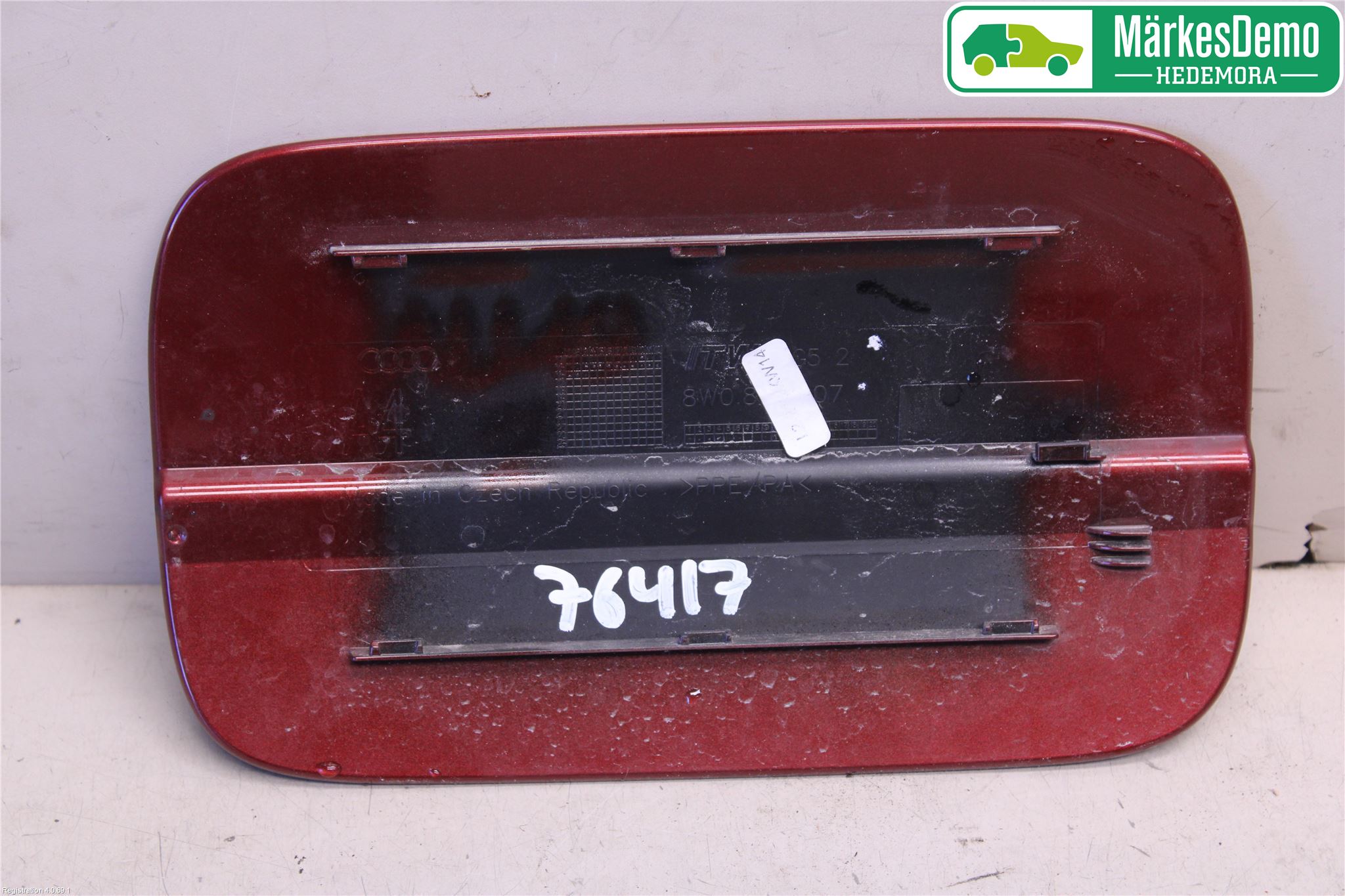 Audi A4/S4 B9 16-19 Tanklucka