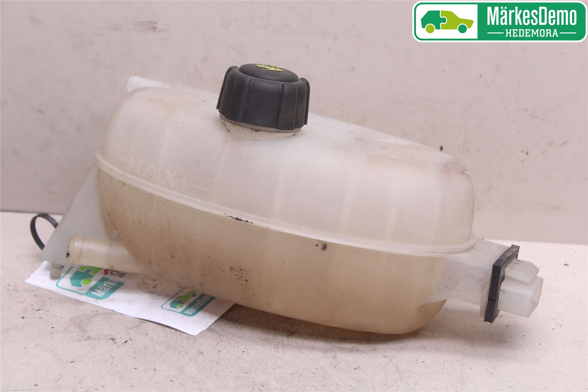 Opel VIVARO 01-14 Expansionstank