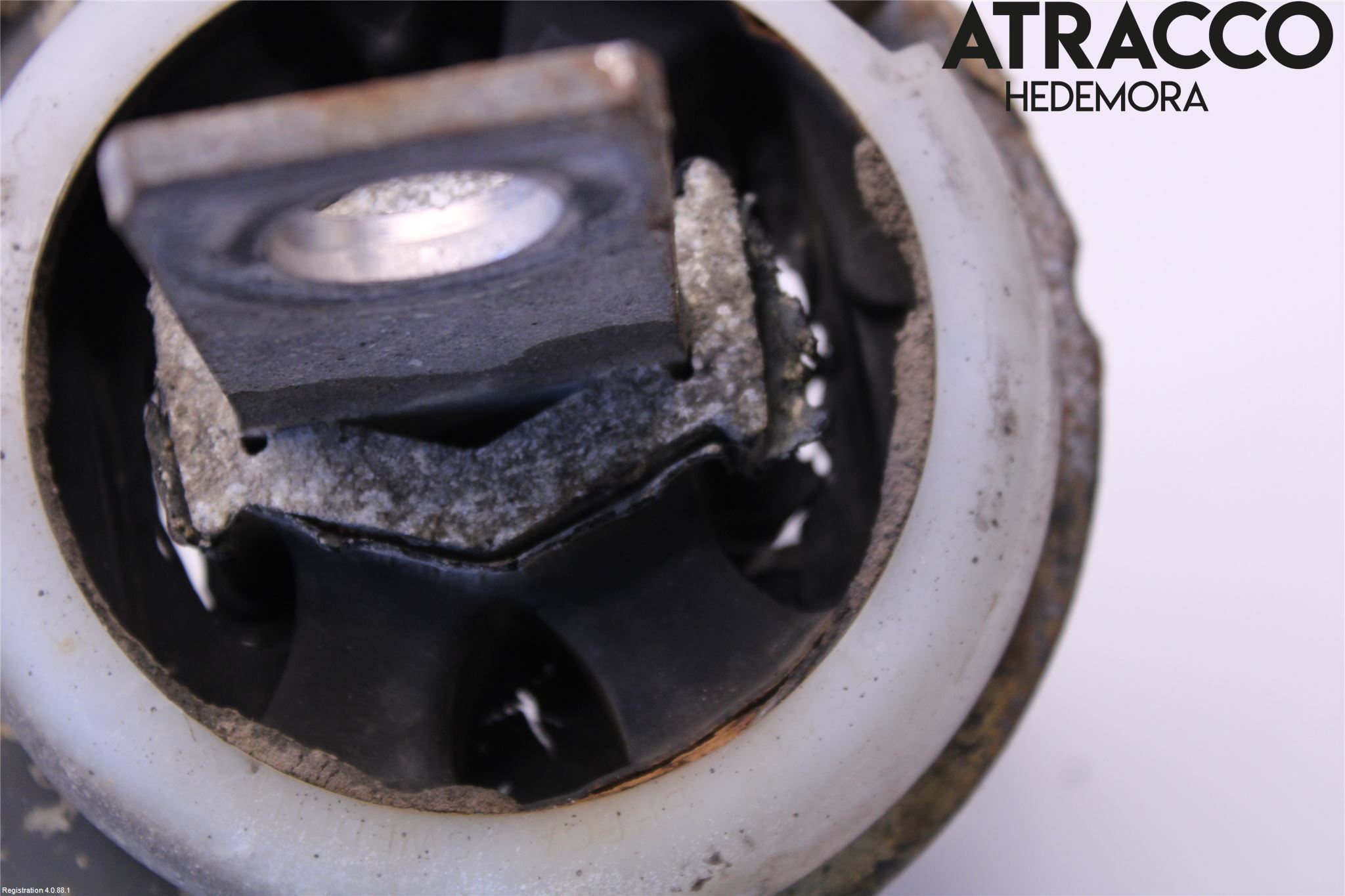 Volvo XC70 08-13 Hjullagerhus-Spindel Hö B