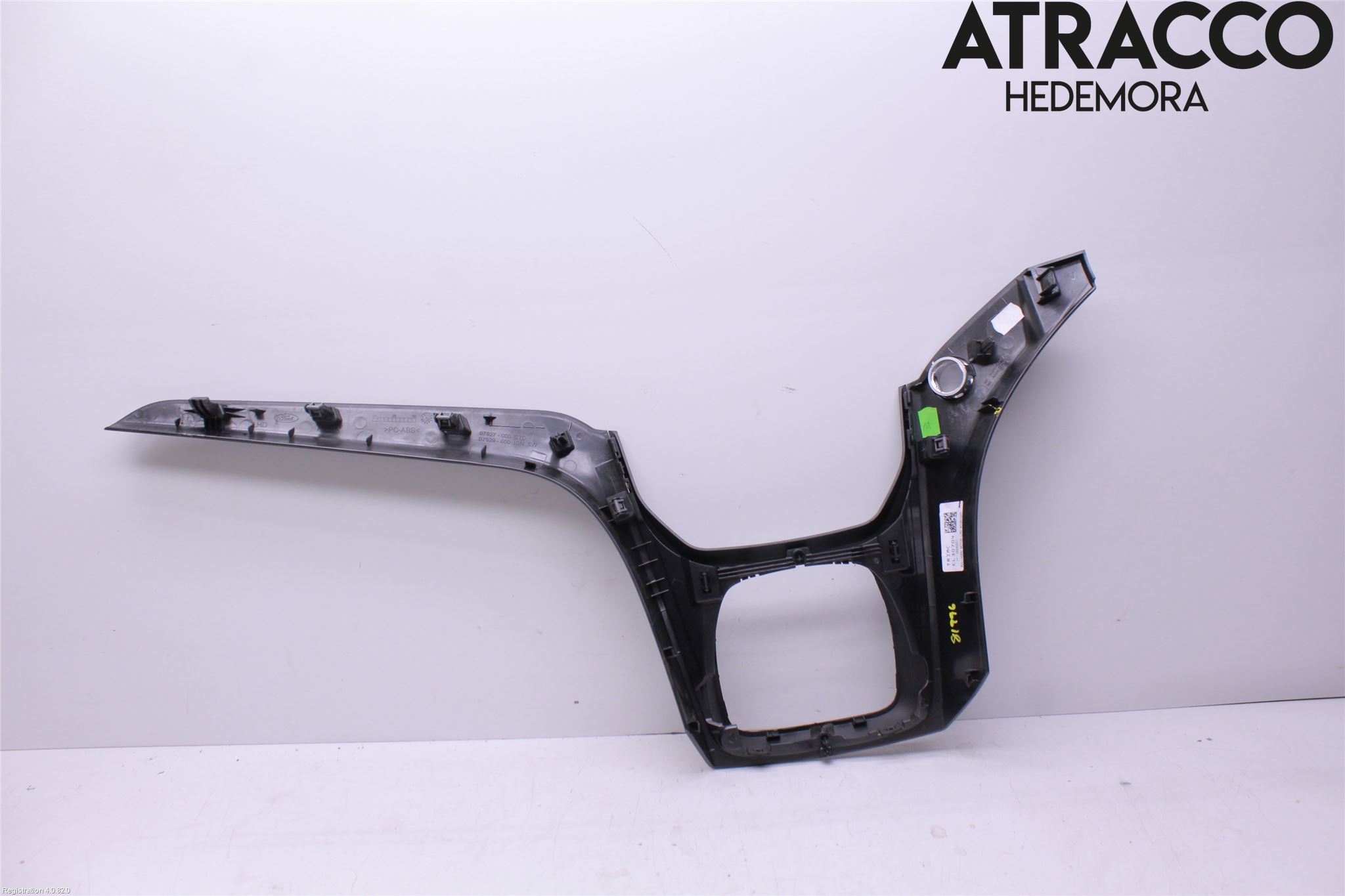 Ford KUGA 13-16 Instrumentkonsoll Mitt