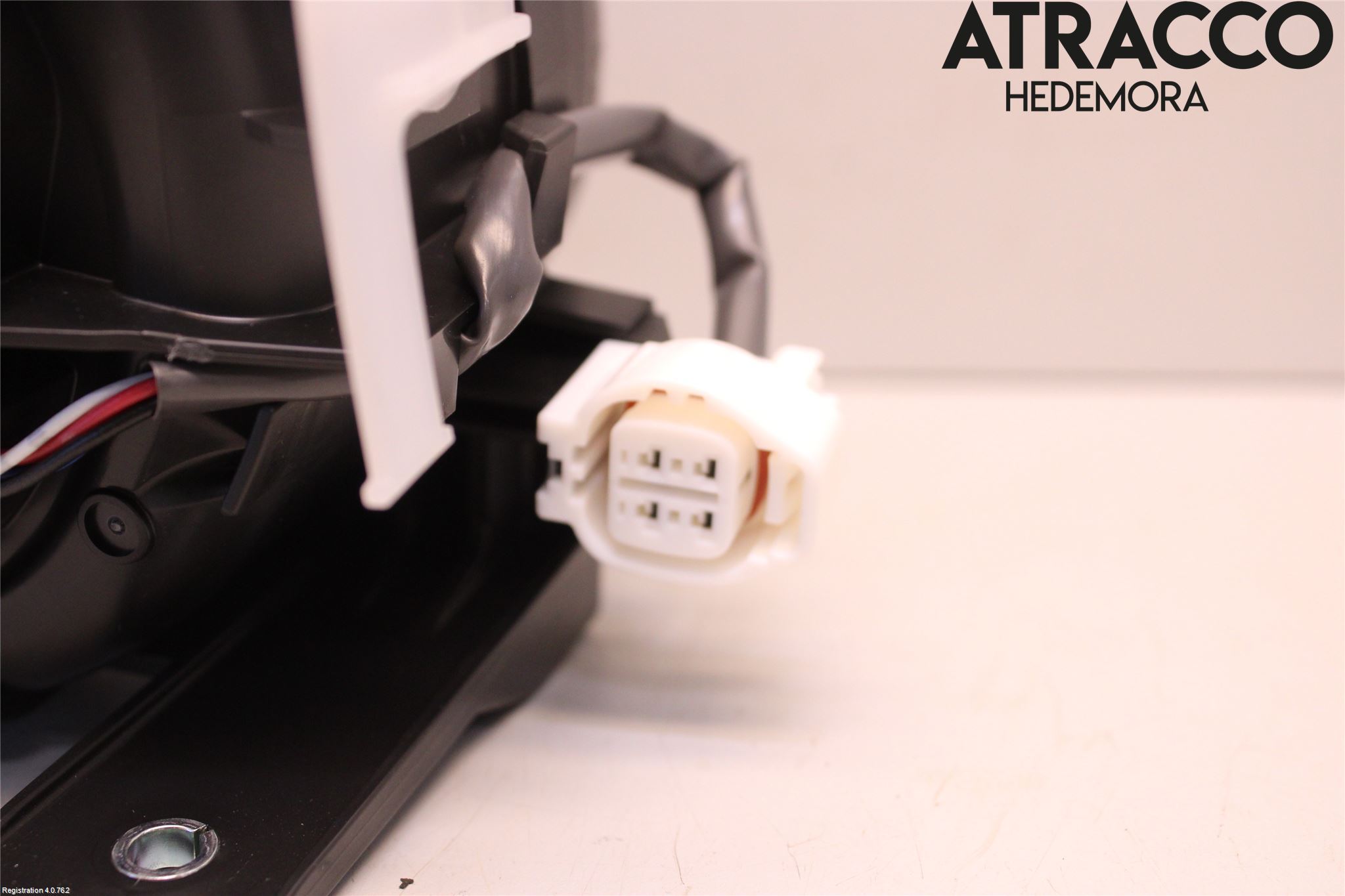 Lexus UX/300e 19- Kylfläkt El