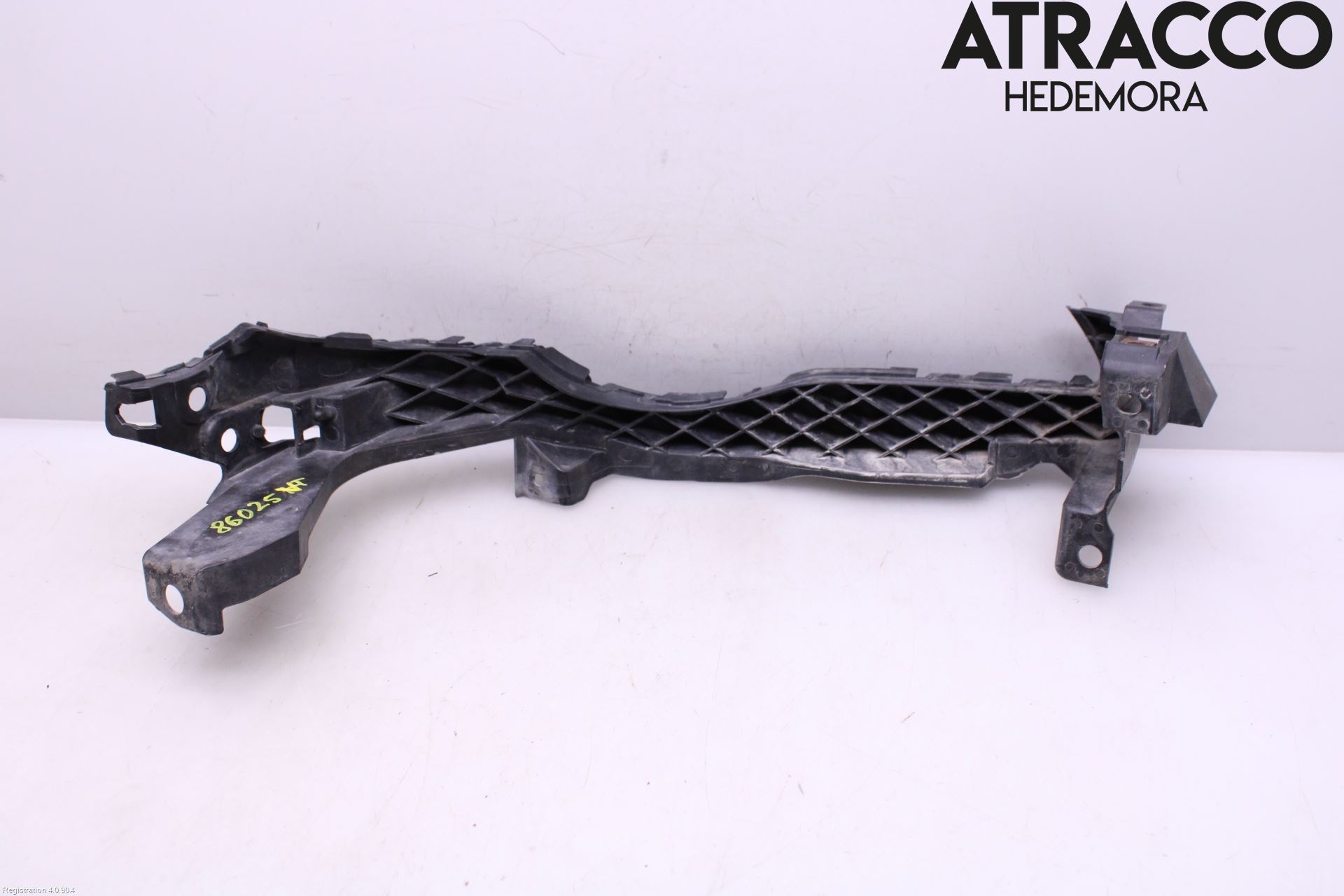 Subaru LEGACY    07-09 Strålkast Fästsarg