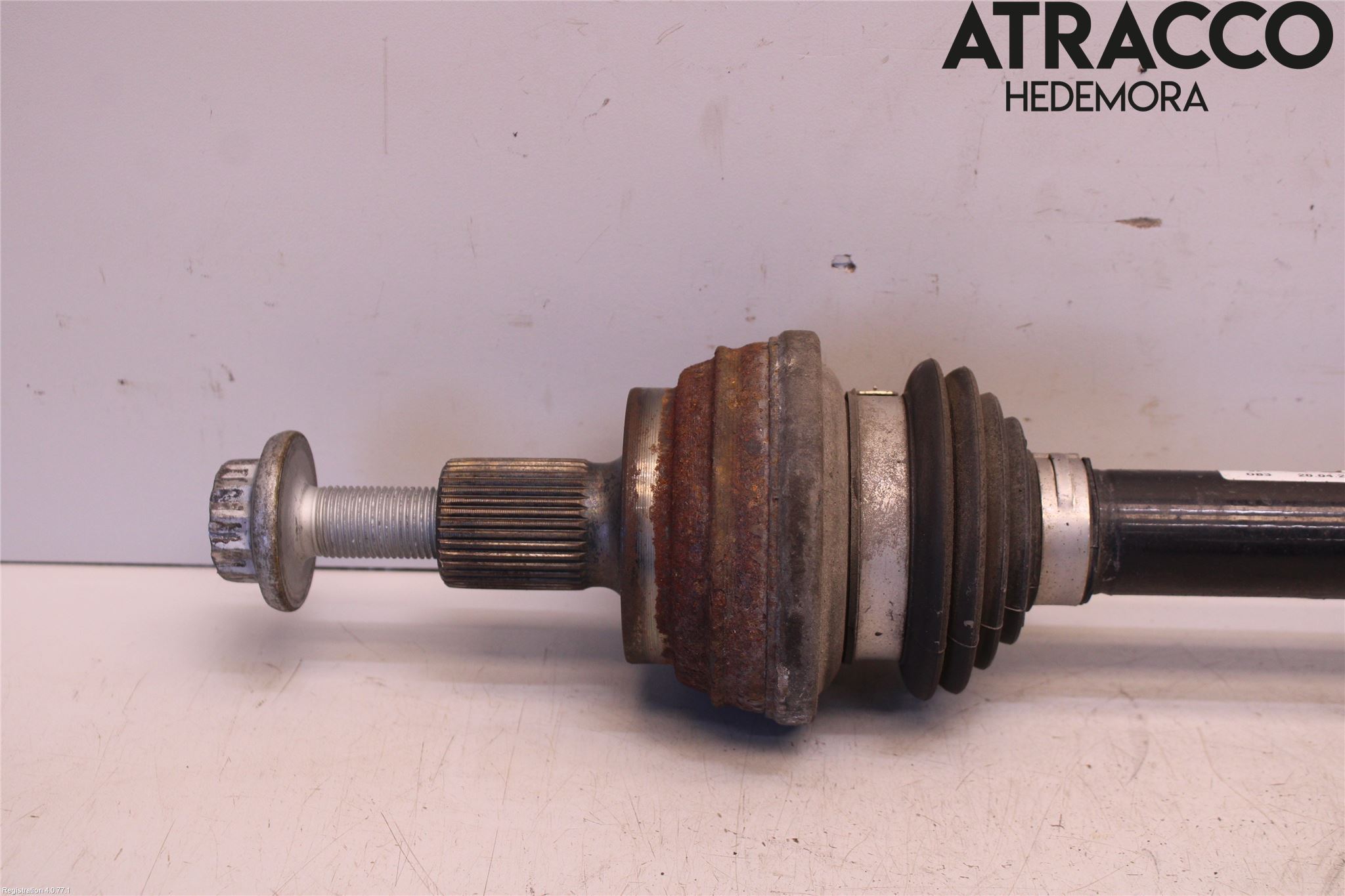 Volkswagen VW TIGUAN 16-24 Drivaxel Bak Vänster
