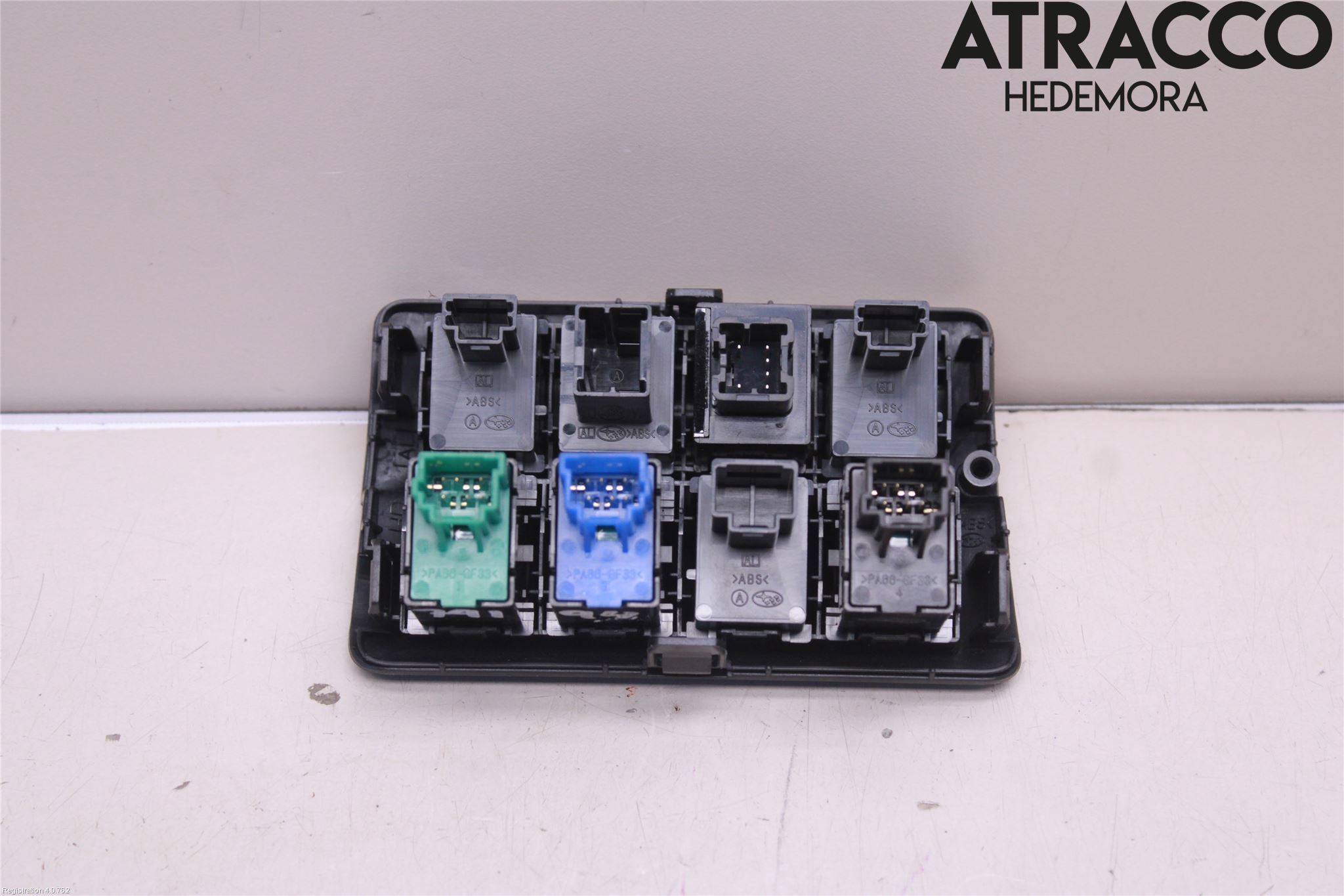 Subaru OUTBACK 15-20 Strömställare Multifunktion