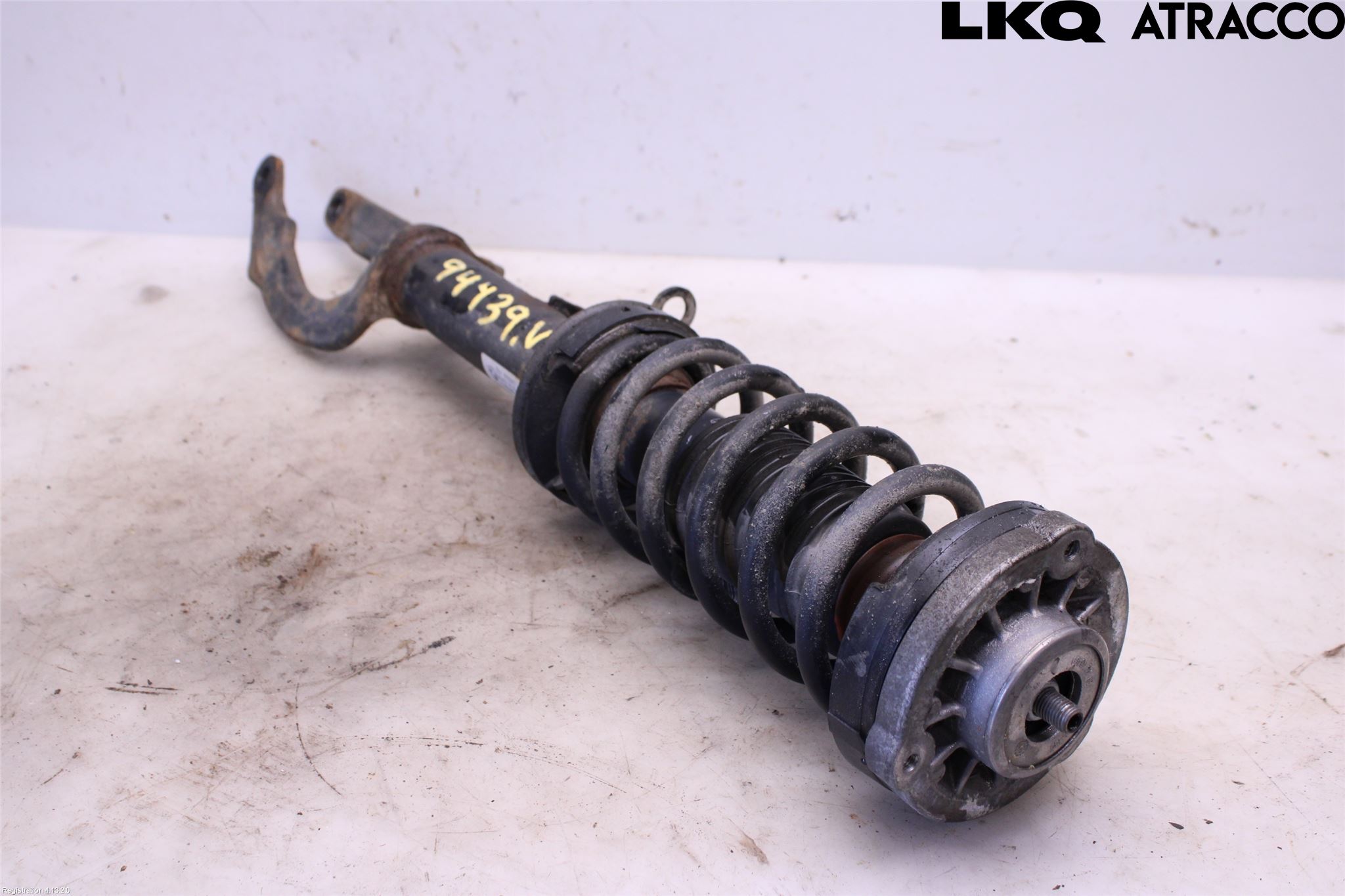 BMW 5 F10/F11/F18 09-17 Fjäderben Fram Vänster