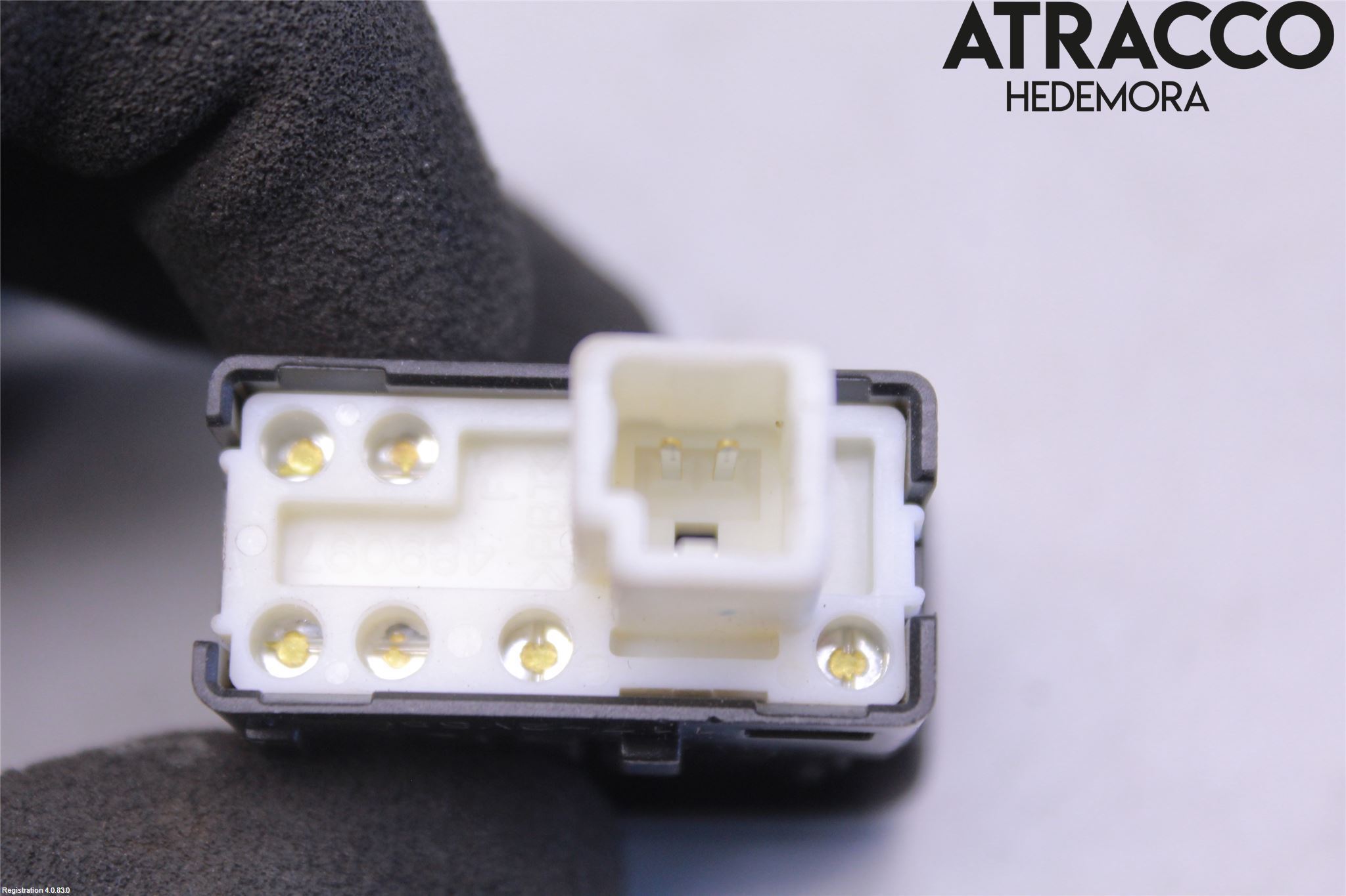 Toyota HILUX 05-16 Strömställare Fram