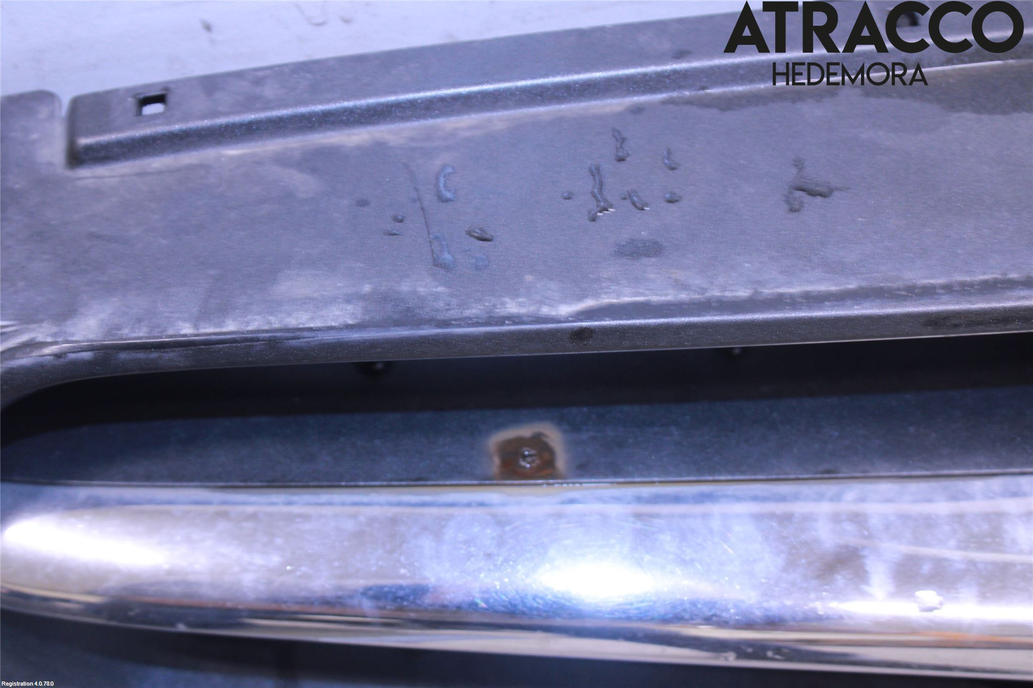 Subaru LEGACY    04-06 Grill-Galler