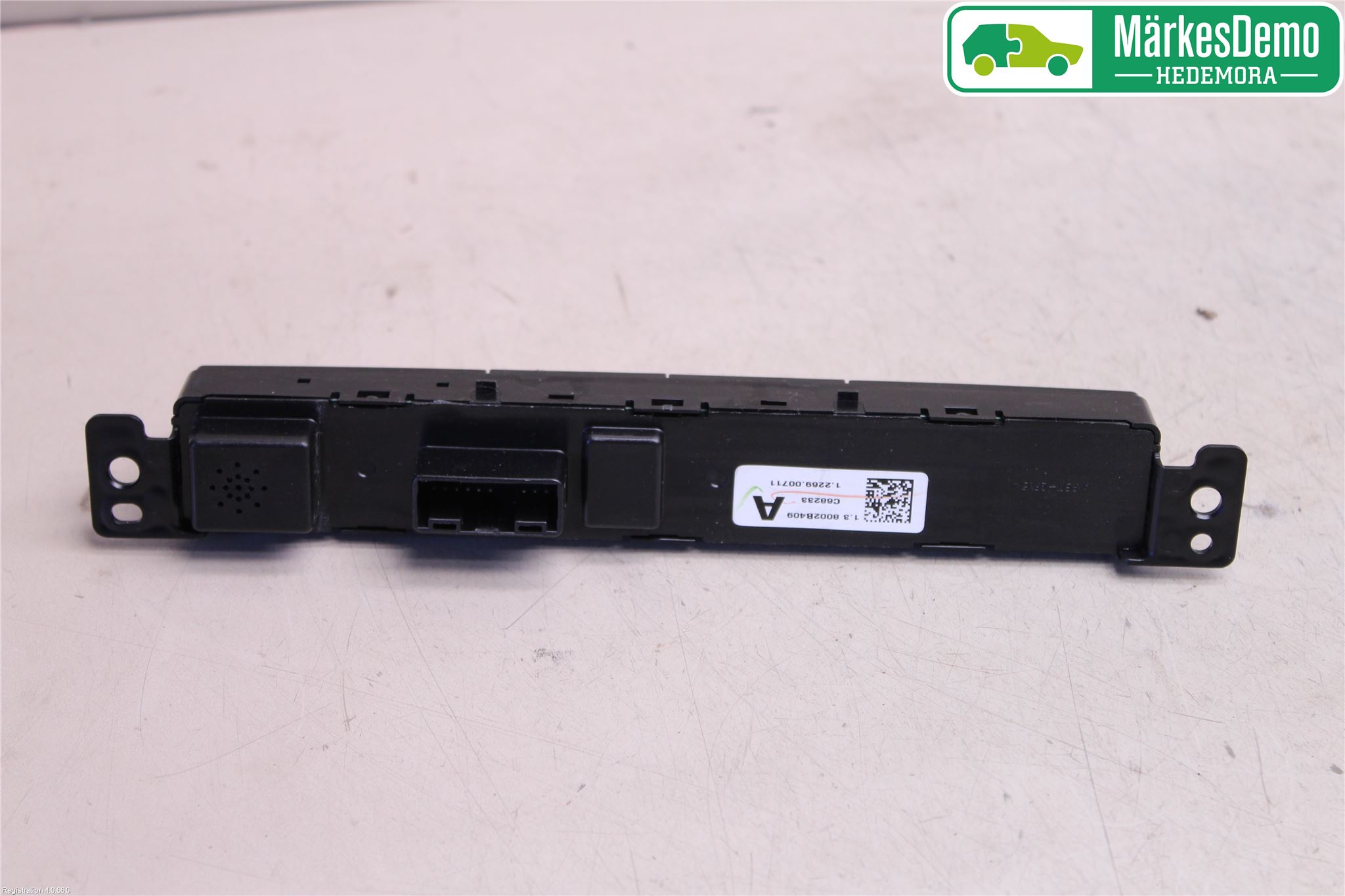 Mitsubishi OUTLANDER 13-21 Strömställare Varnings