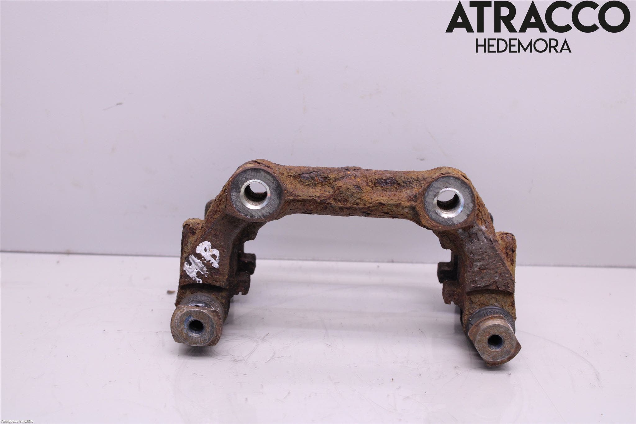 Toyota AVENSIS 16-18 Bromsokshållare