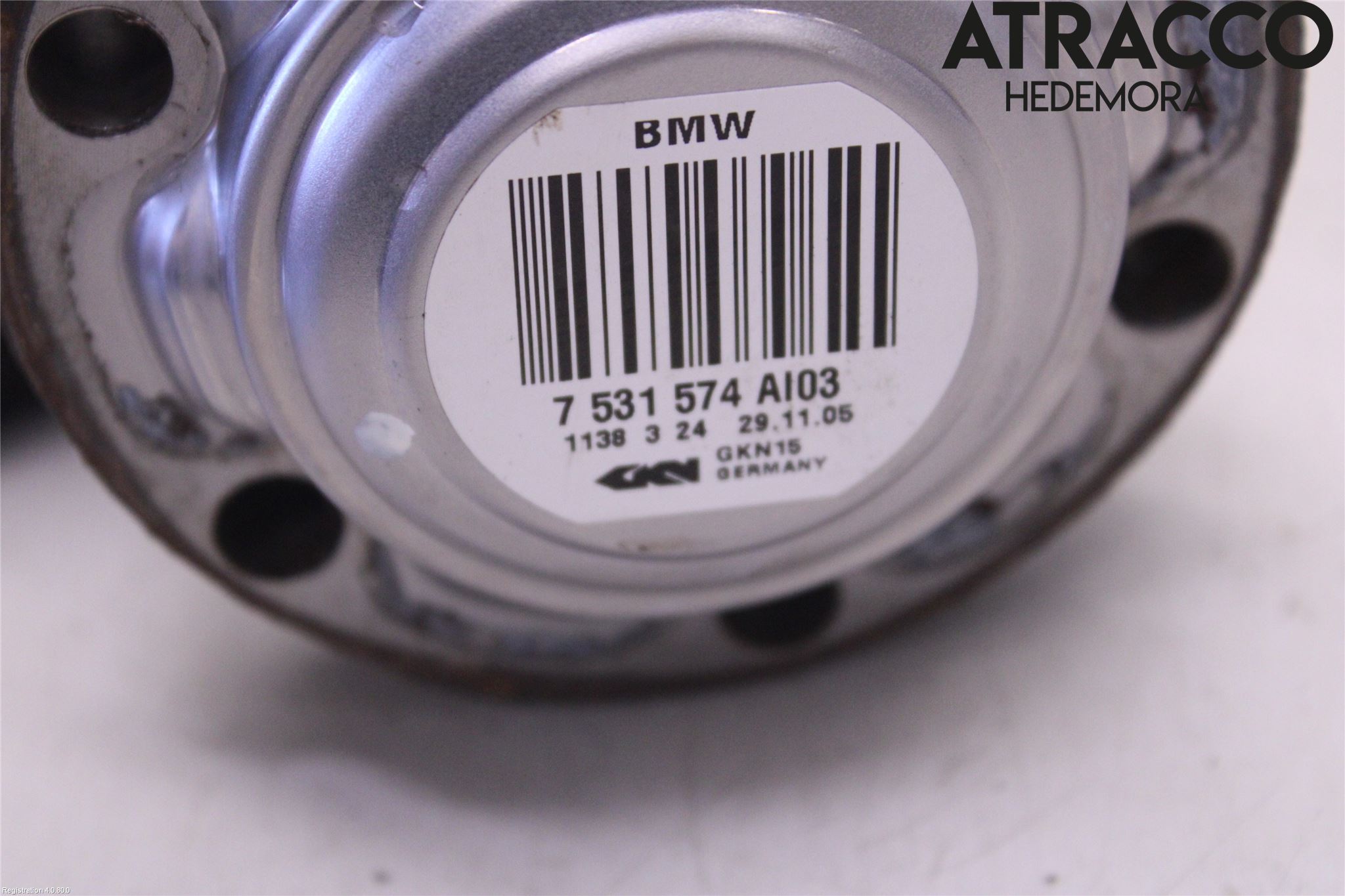 BMW 5 E60/61 Sed/Tou 02-10 Drivaxel Bak Höger