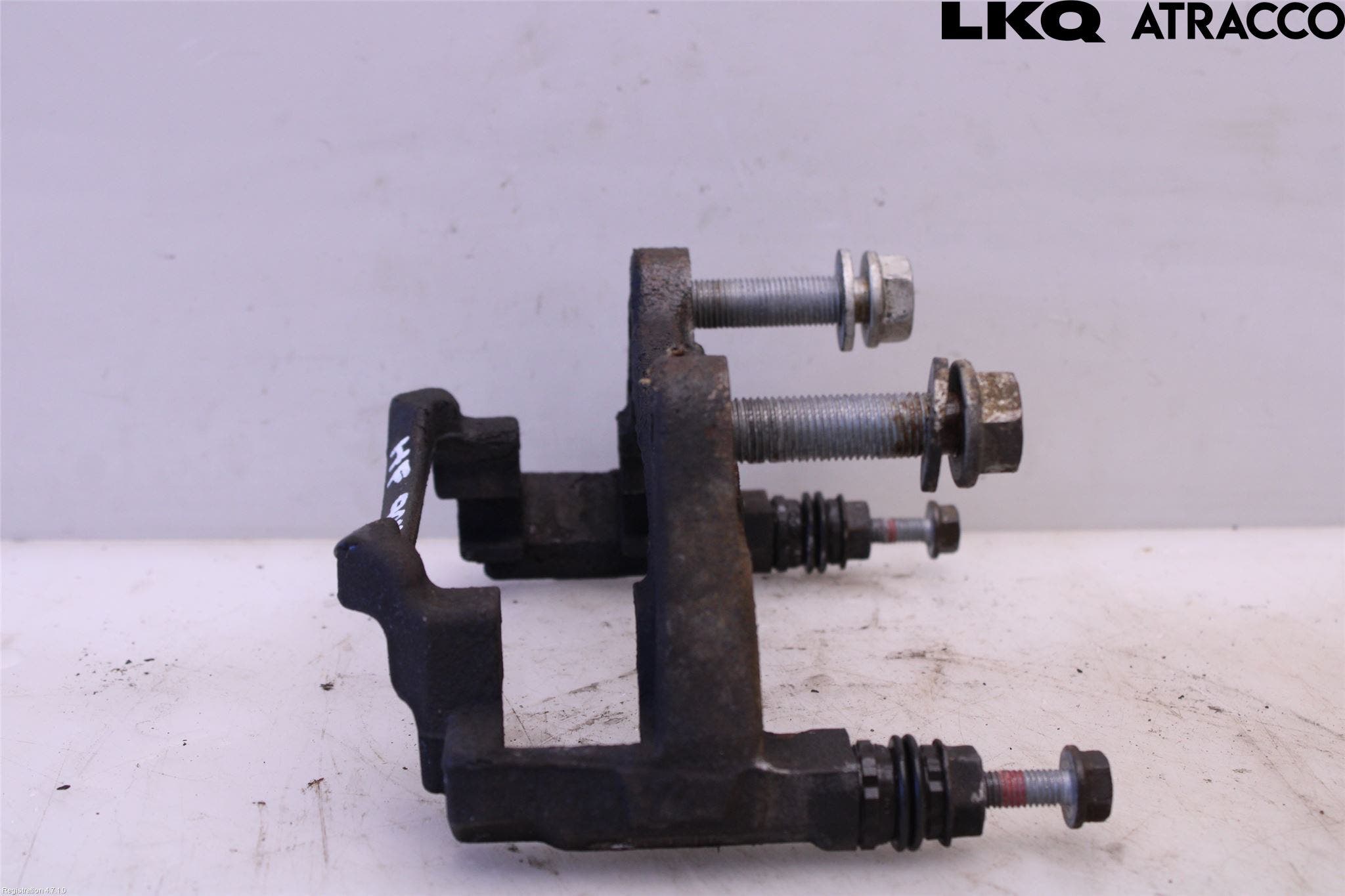 Volkswagen VW TOURAN 16- Bromsokshållare