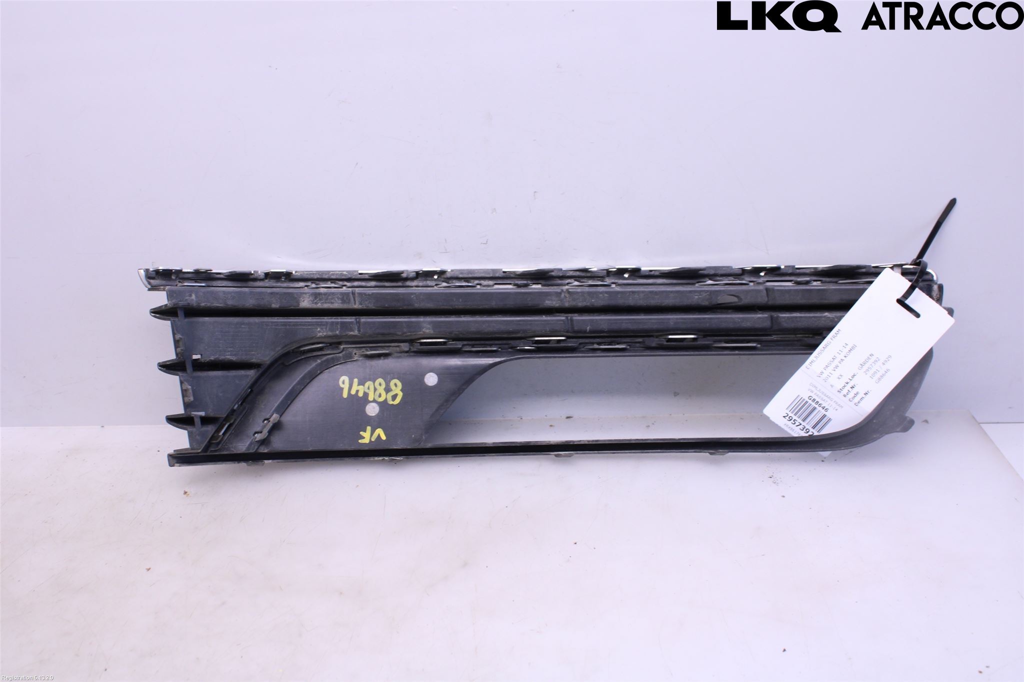 Volkswagen VW PASSAT 11-14 Dimljussarg Fram