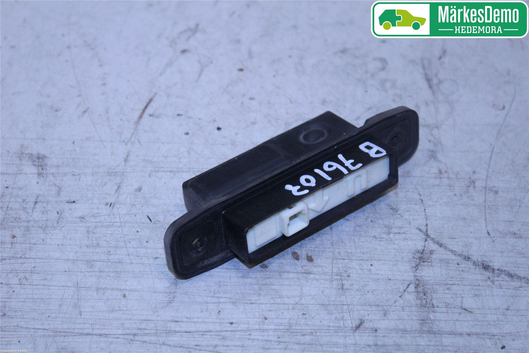 Toyota AVENSIS 16-18 Bakluckehandtag