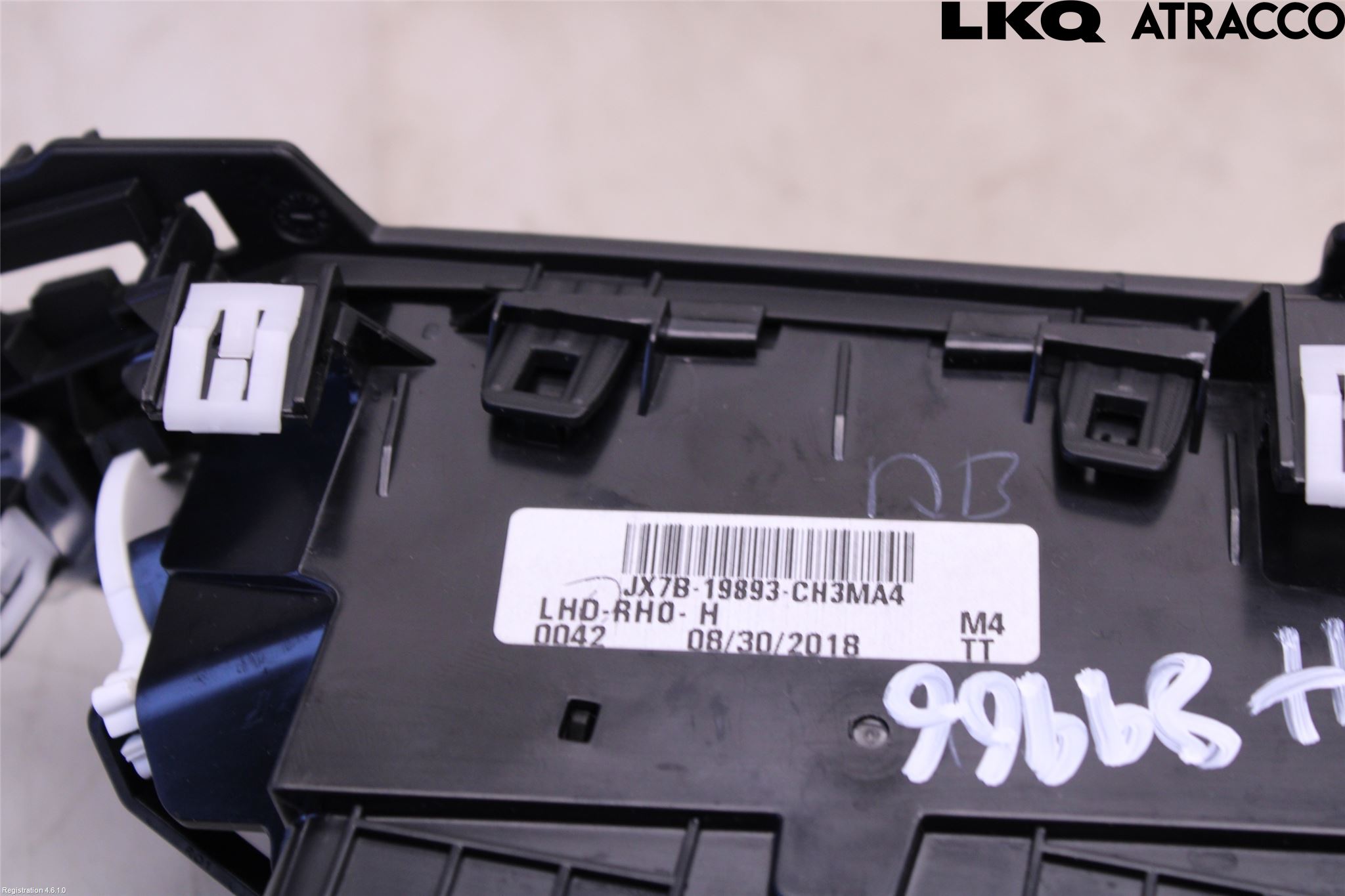 Ford FOCUS 19- Defrosterkanal-Munstycke