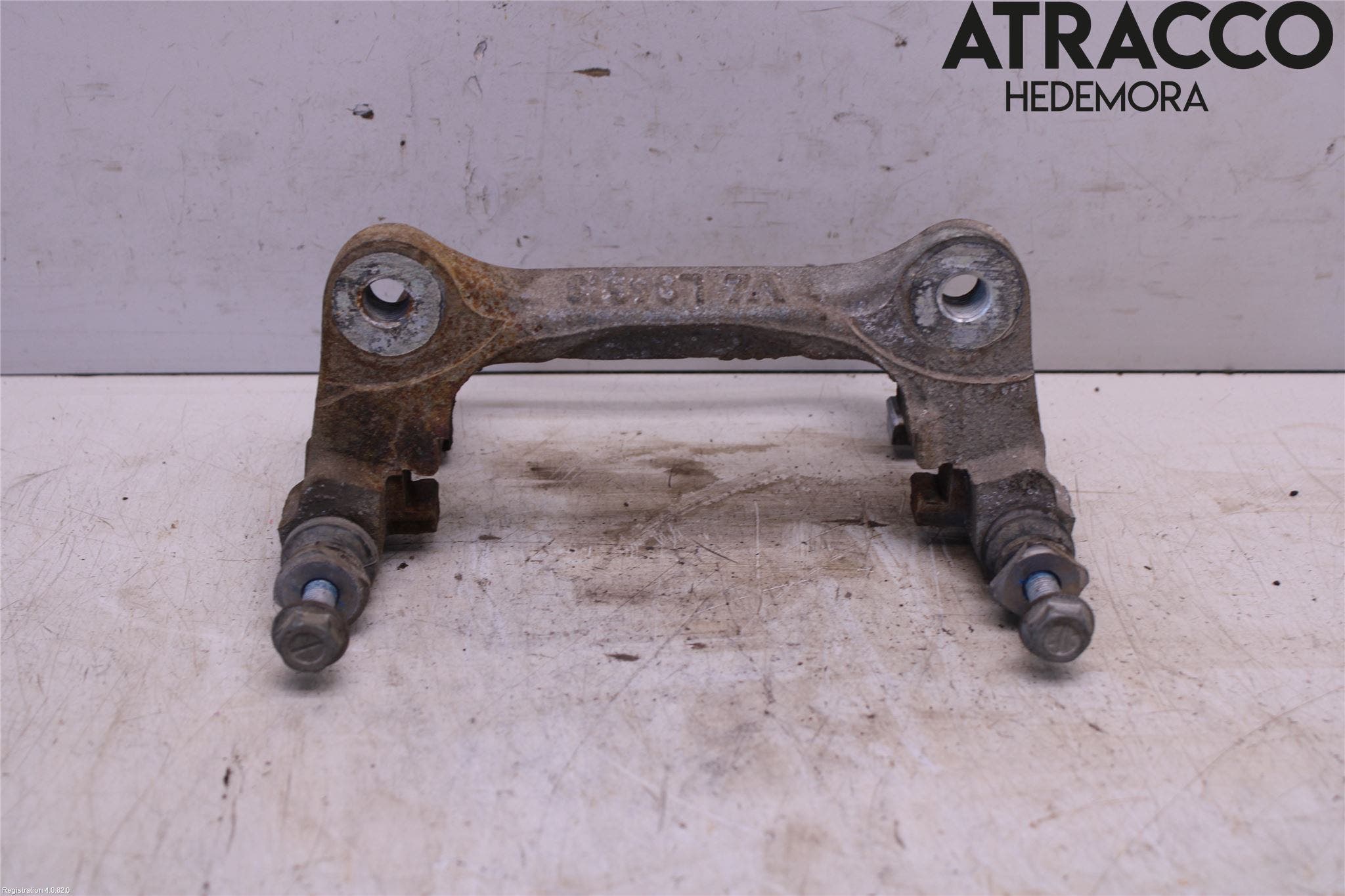 Toyota COROLLA 19- Bromsokshållare