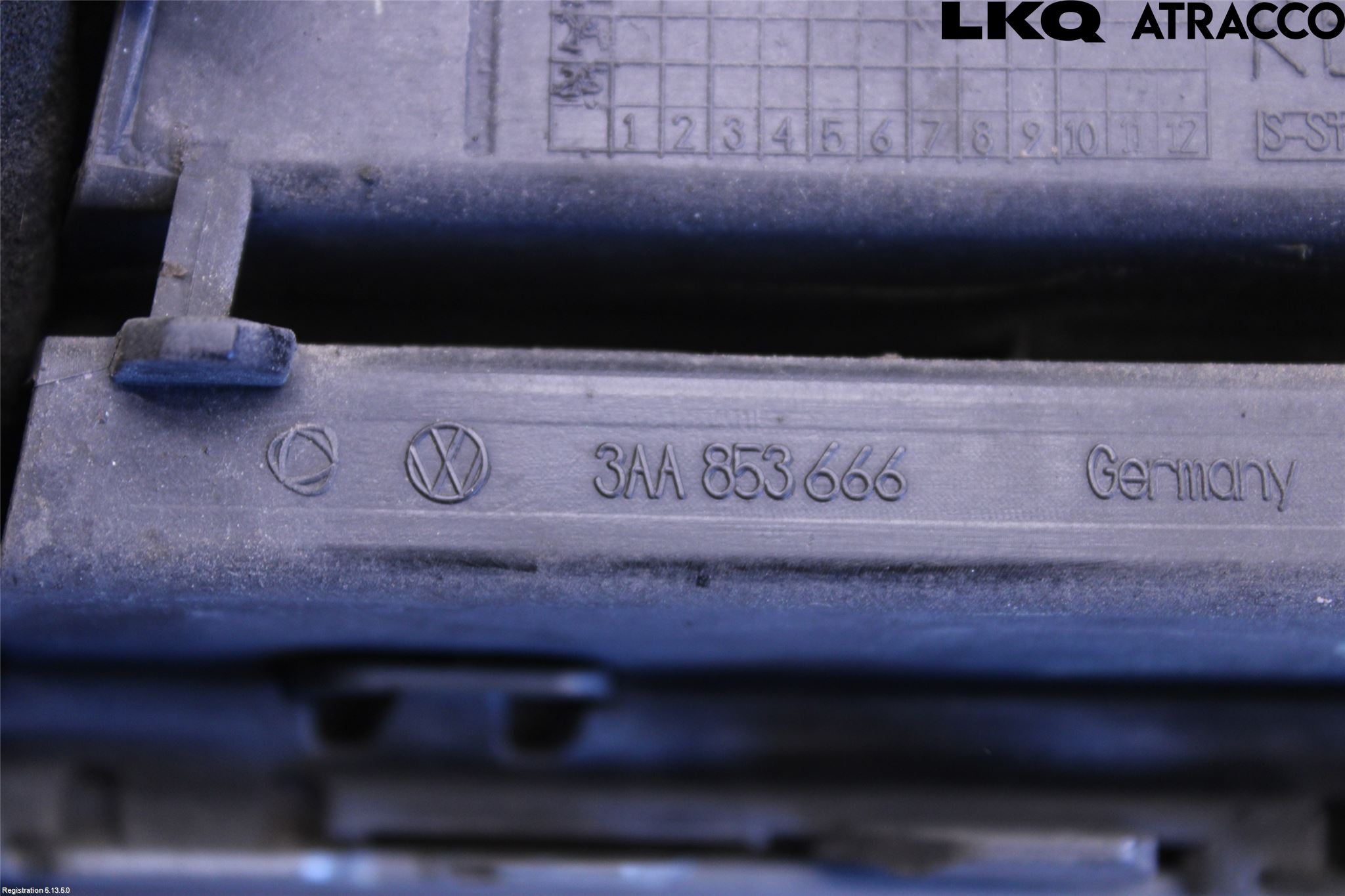 Volkswagen VW PASSAT 11-14 Dimljussarg Fram