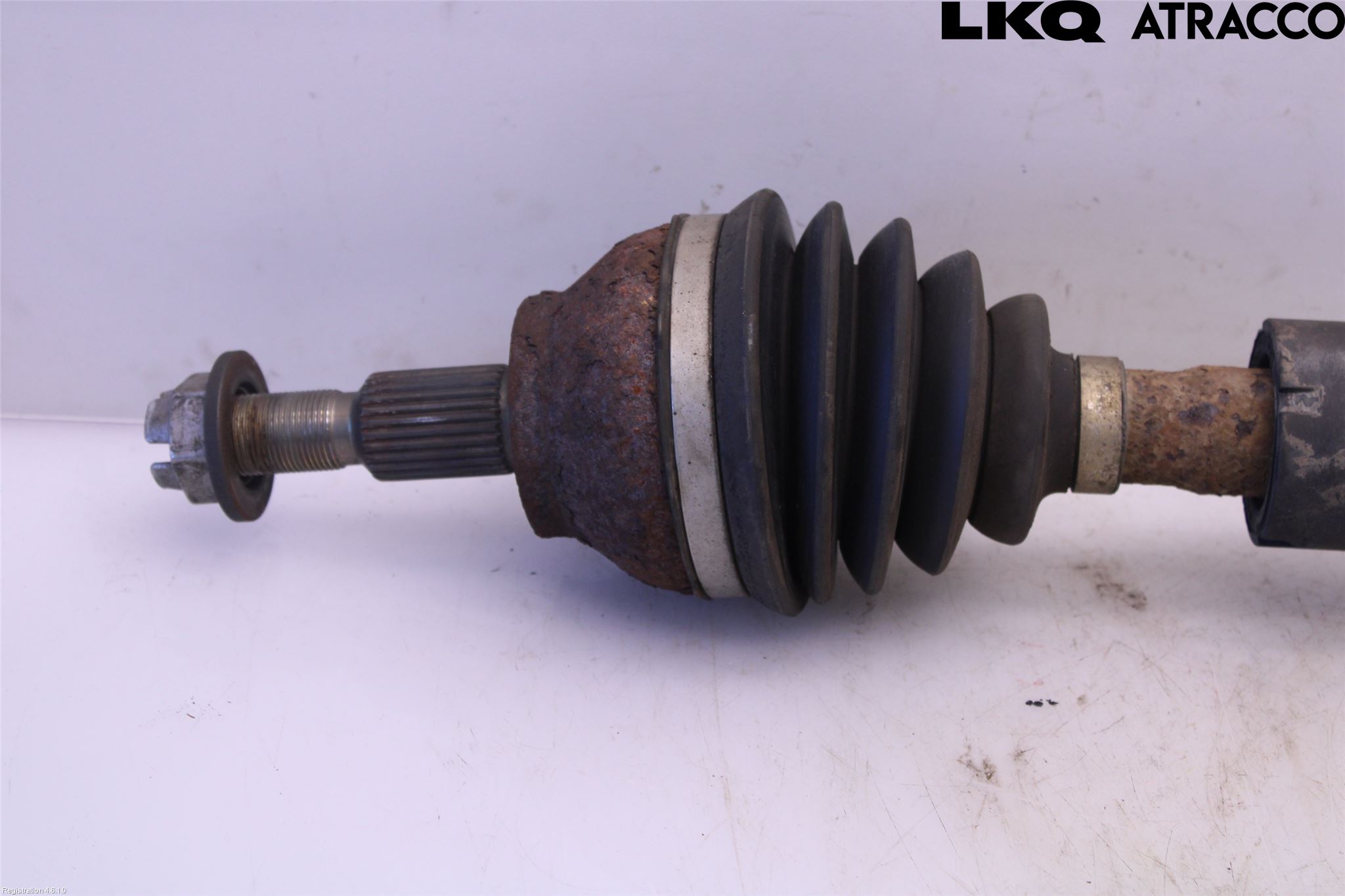 Ford KUGA 13-16 Drivaxel Fram Vänster