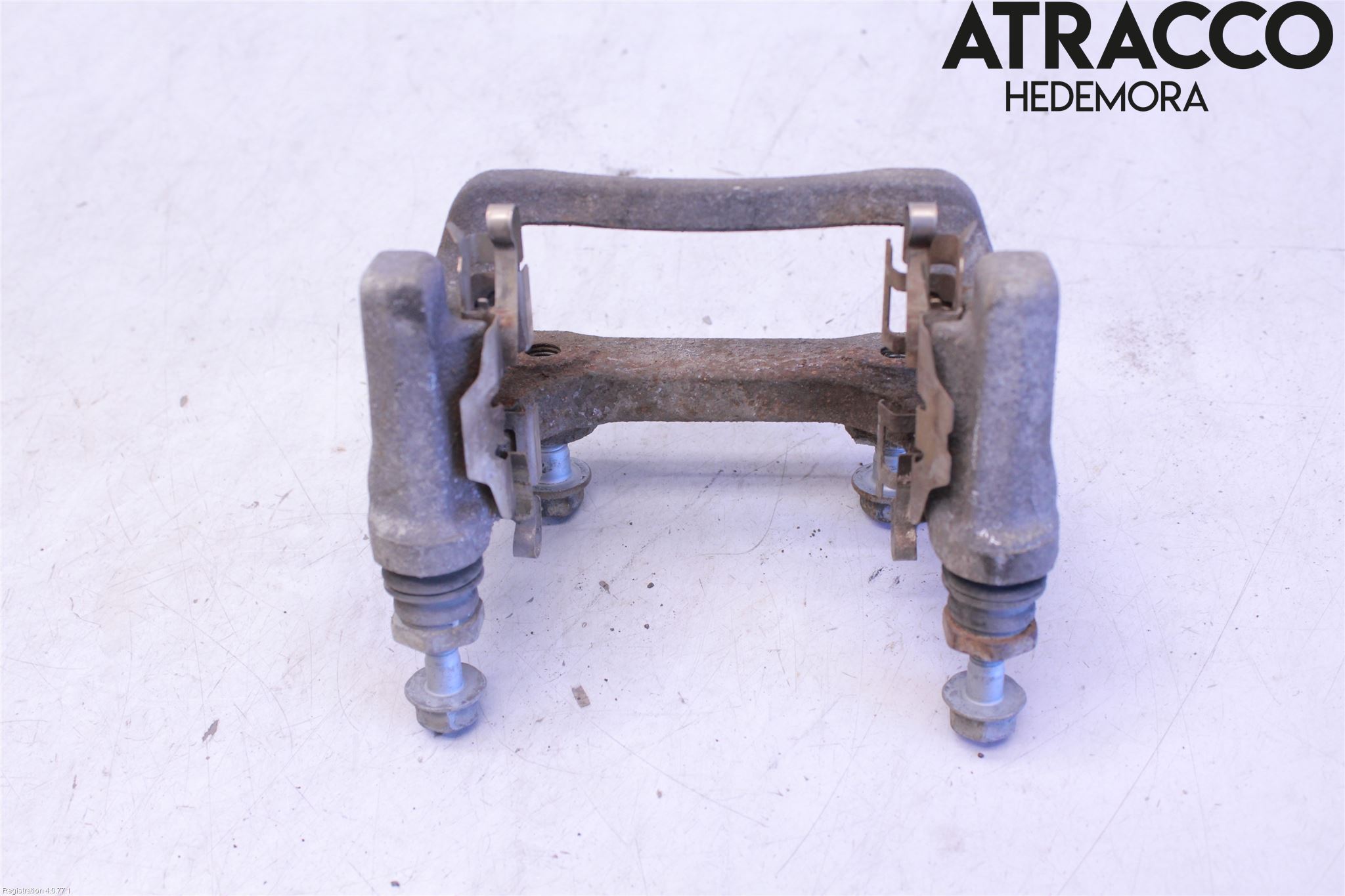 Suzuki VITARA 15- Bromsokshållare