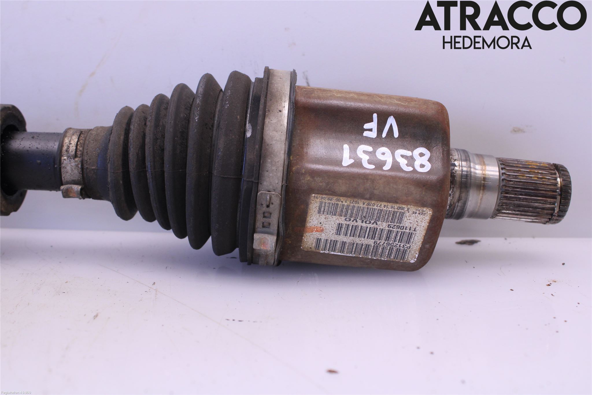 Volvo V70 08-13 Drivaxel Fram Vänster