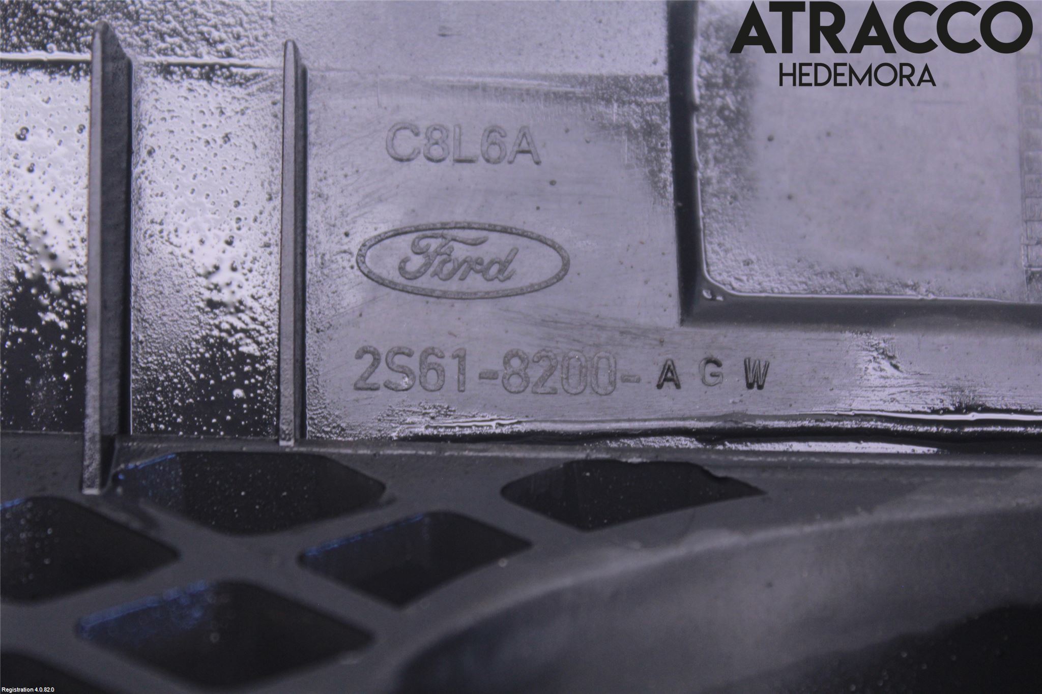 Ford FIESTA     02-05 Grill Komp