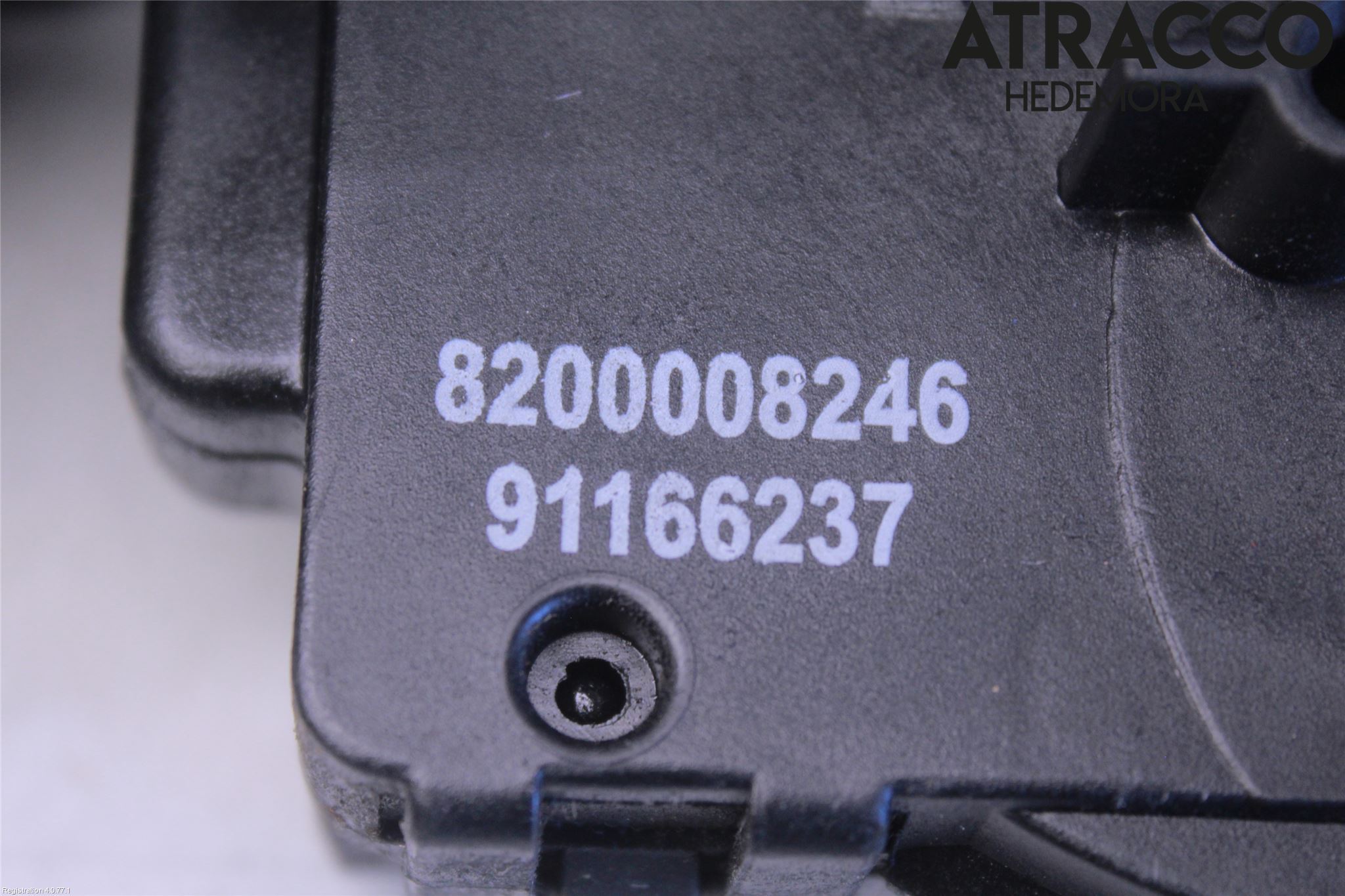 Opel VIVARO 01-14 Låskista-Dörrlås