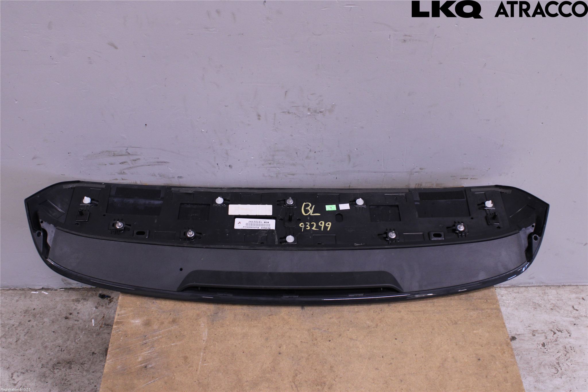 Volkswagen VW GOLF / E-GOLF VIII 20- Spoiler Baklucka
