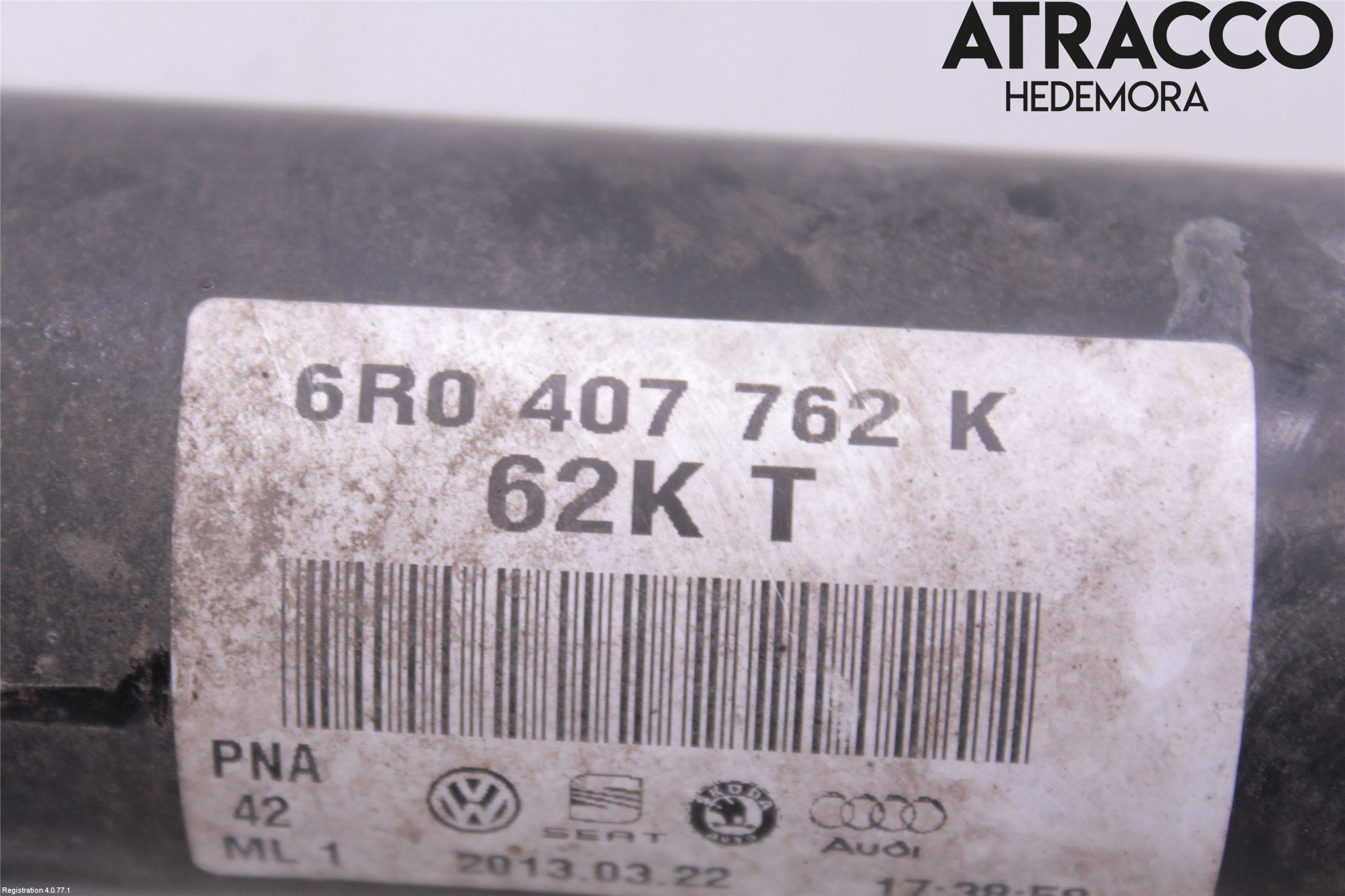 Volkswagen VW POLO 10-17 Drivaxel Fram Höger