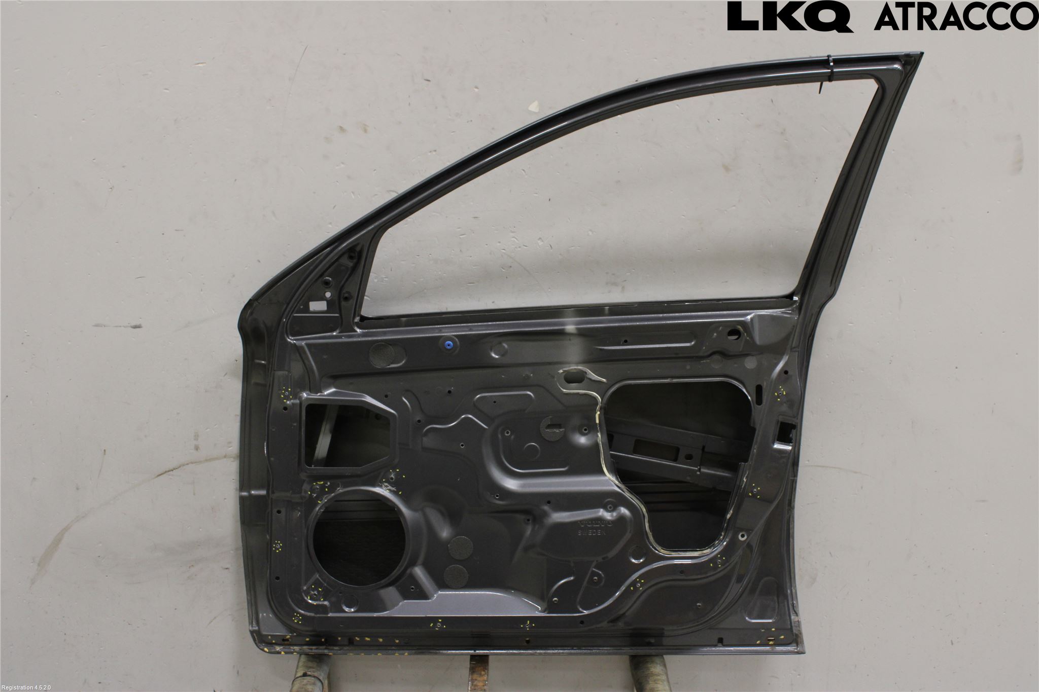 Volvo V70 00-04 Dörr Fram Höger