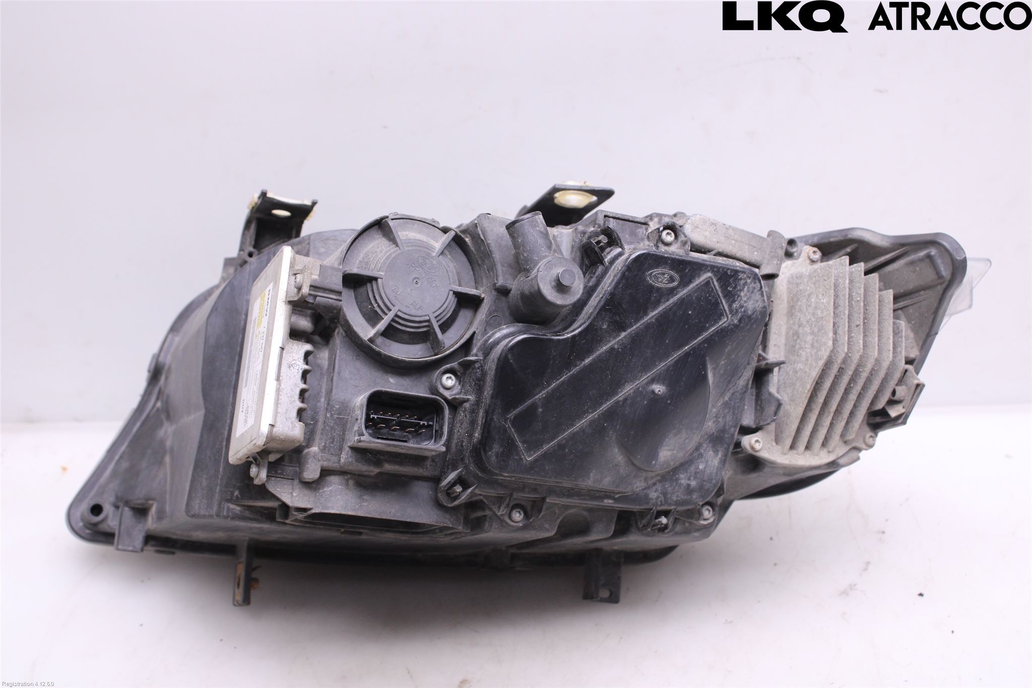 BMW 3 E90/91 SED/TOU 05-12 Strålkastare